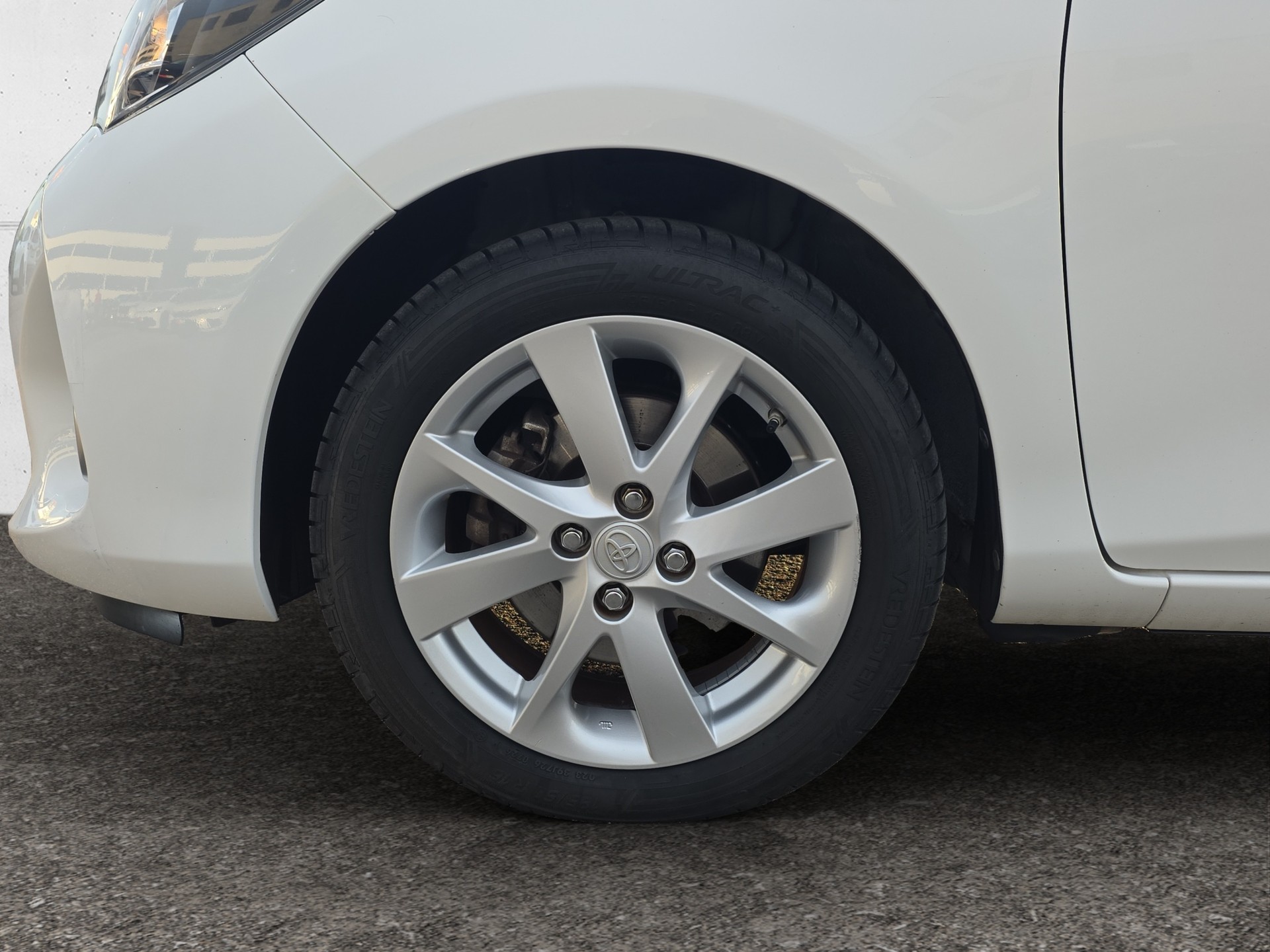 TOYOTA Yaris 1.5 VVT-i HSD Trend-image-18