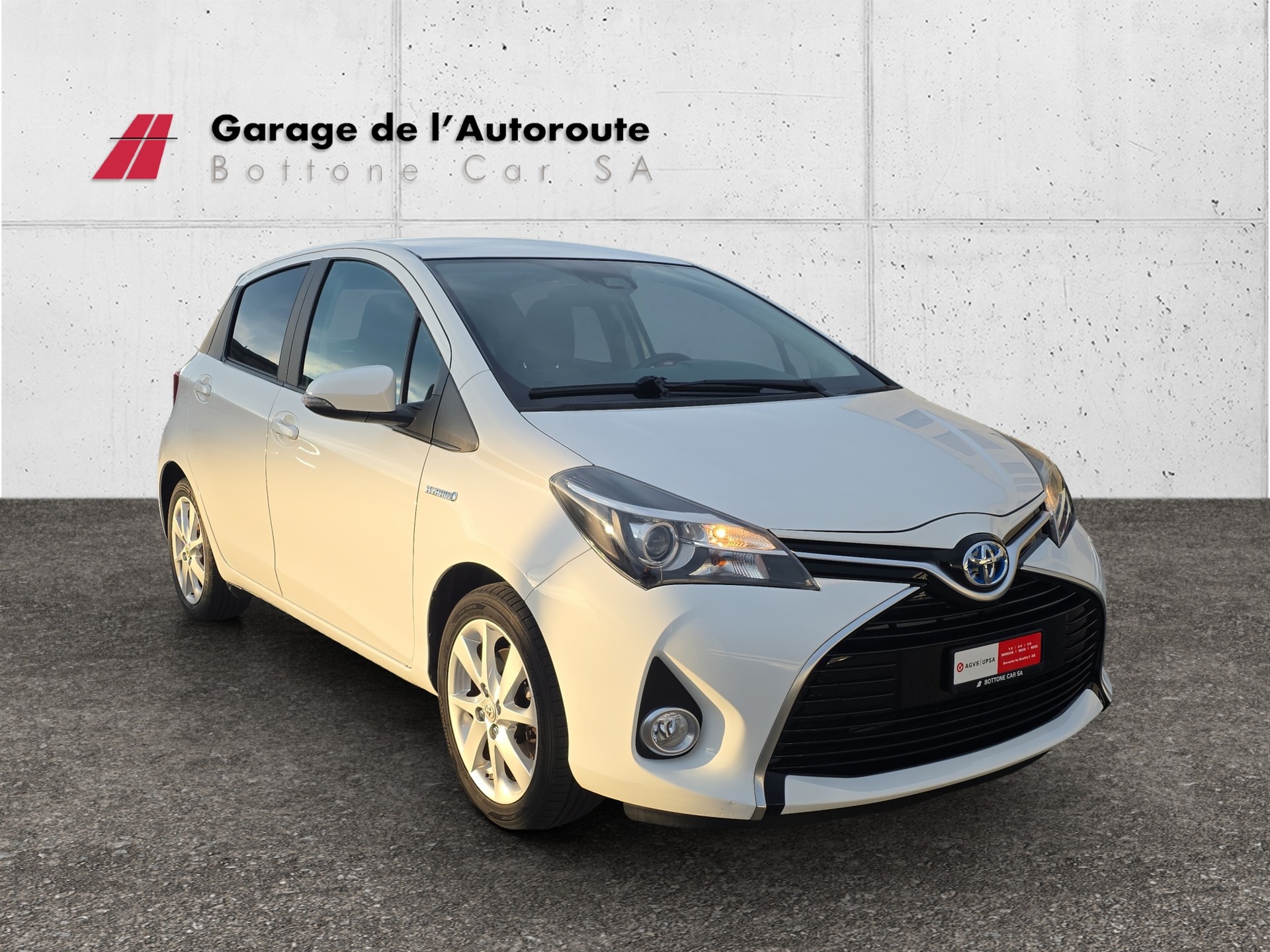 TOYOTA Yaris 1.5 VVT-i HSD Trend-image-6