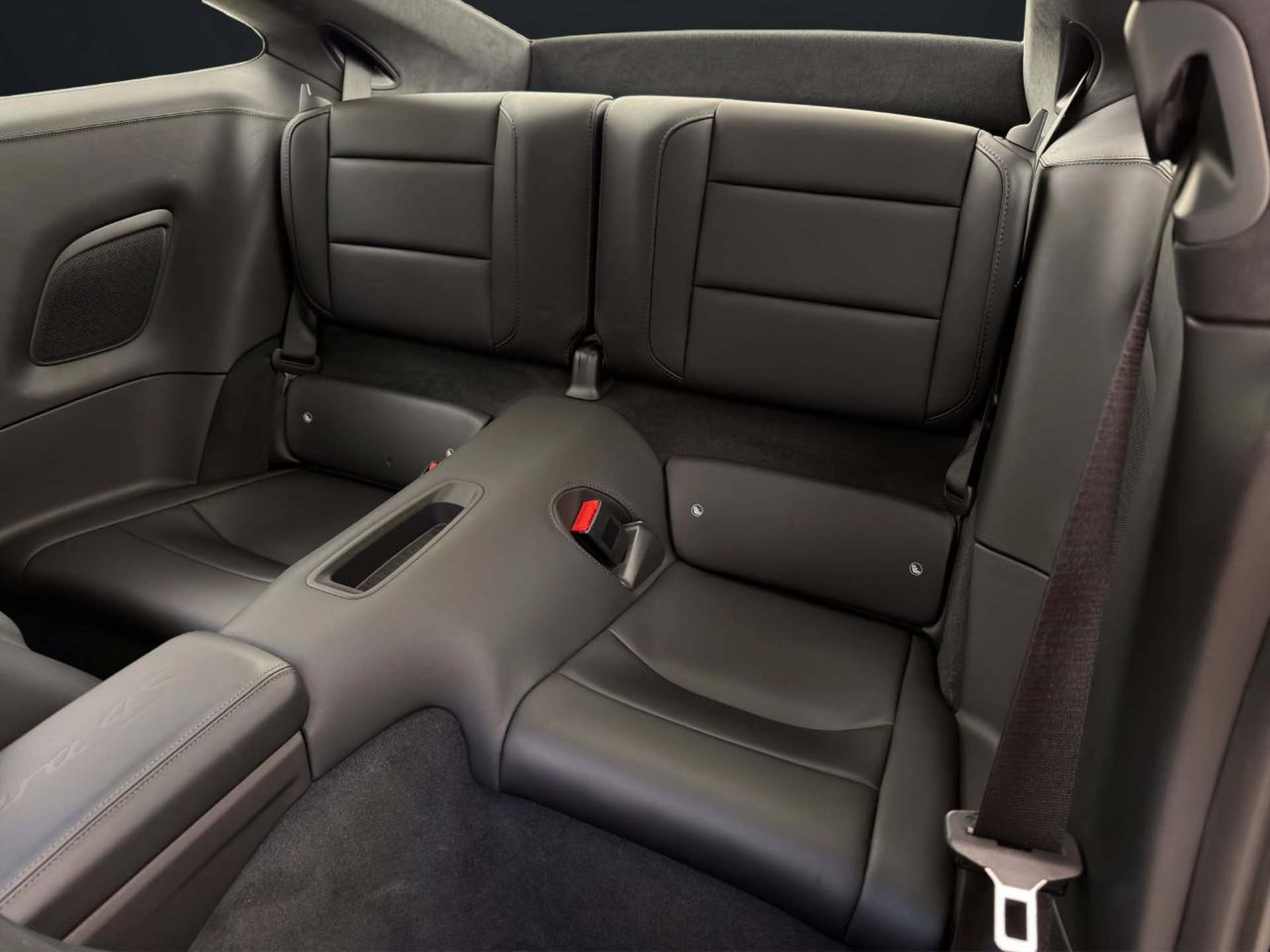 PORSCHE 911 Carrera 4S-image-15