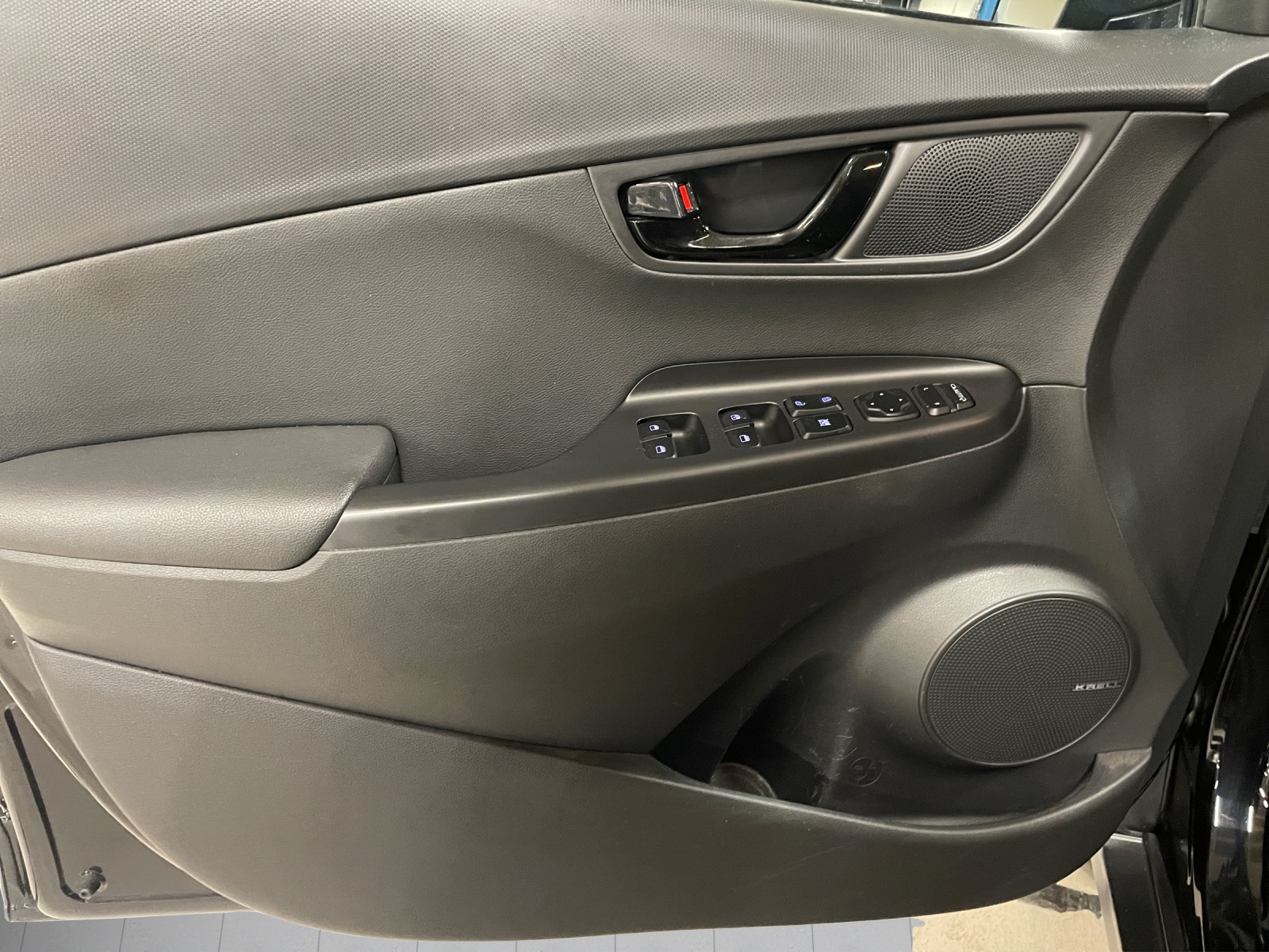 HYUNDAI Kona 1.0 T-GDi Amplia 2WD-image-7