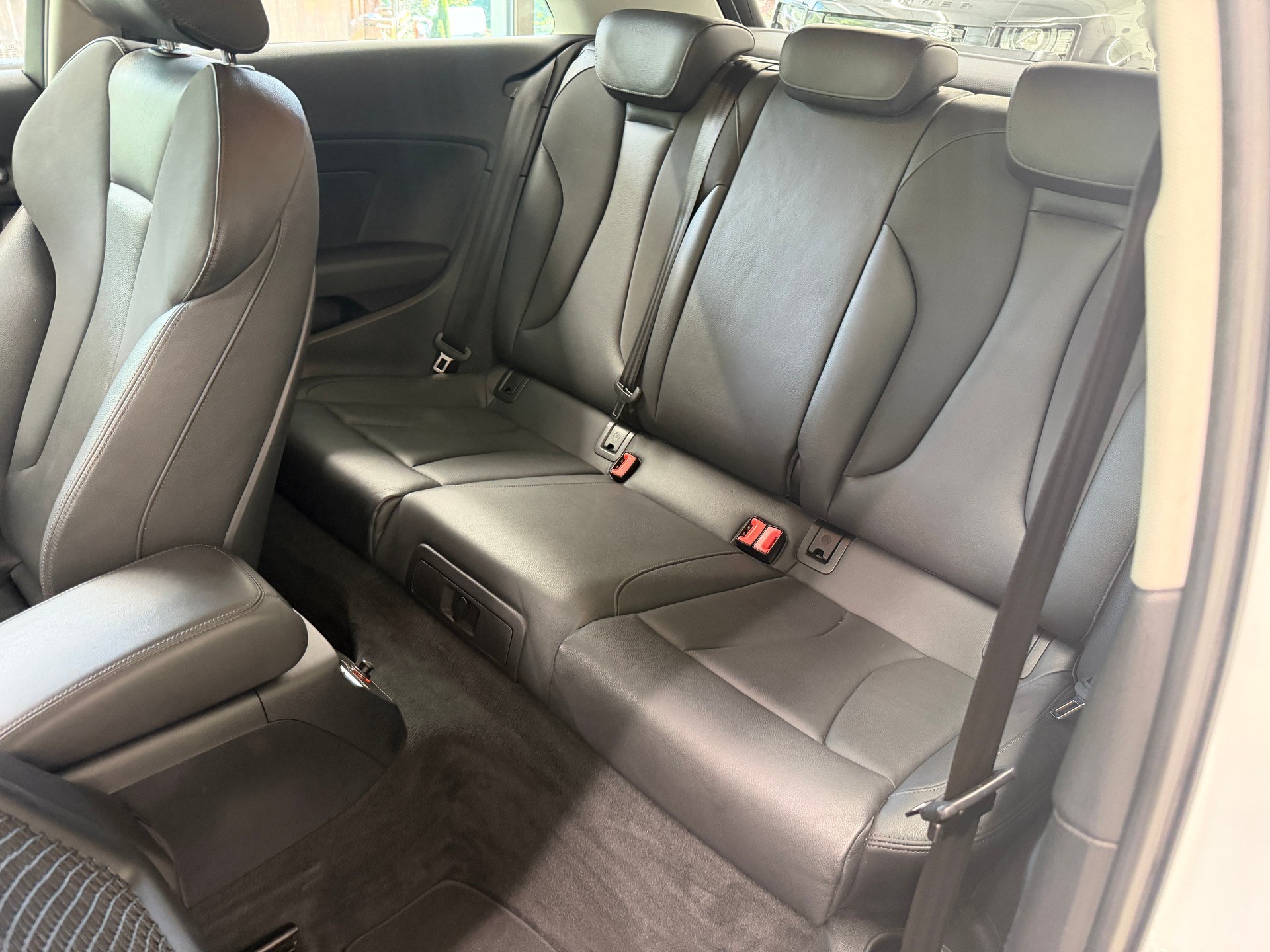 AUDI A3 1.8 TFSI Attraction S-tronic-image-14