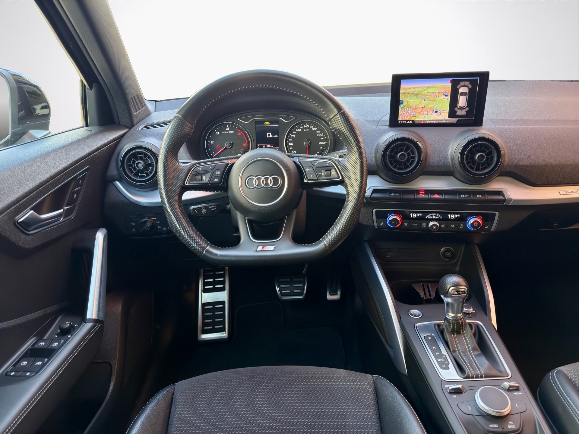 AUDI Q2 2.0 TDI sport quattro S-tronic-image-12