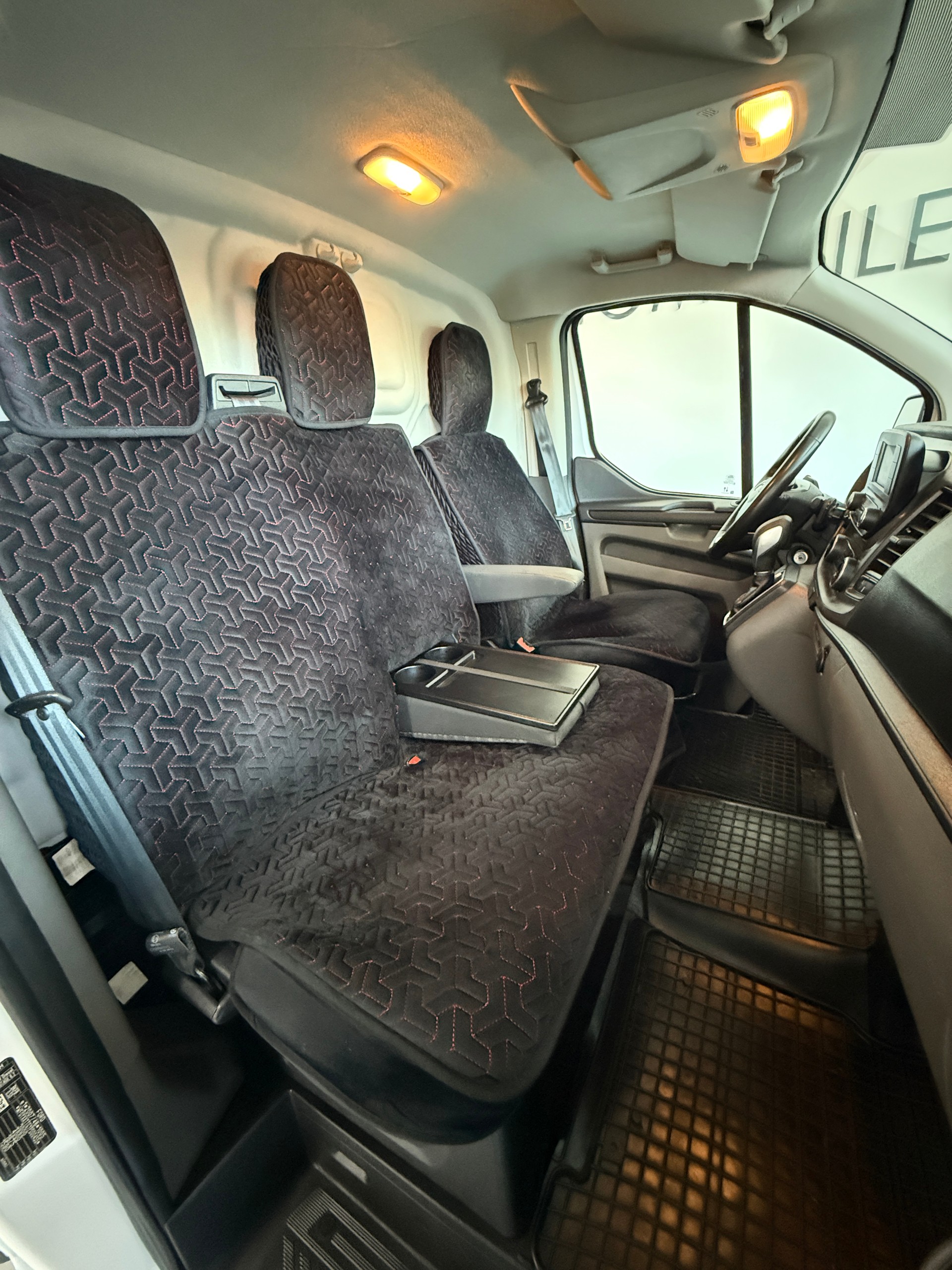 FORD Transit Custom Van 300 L2H1 Trend A-image-10