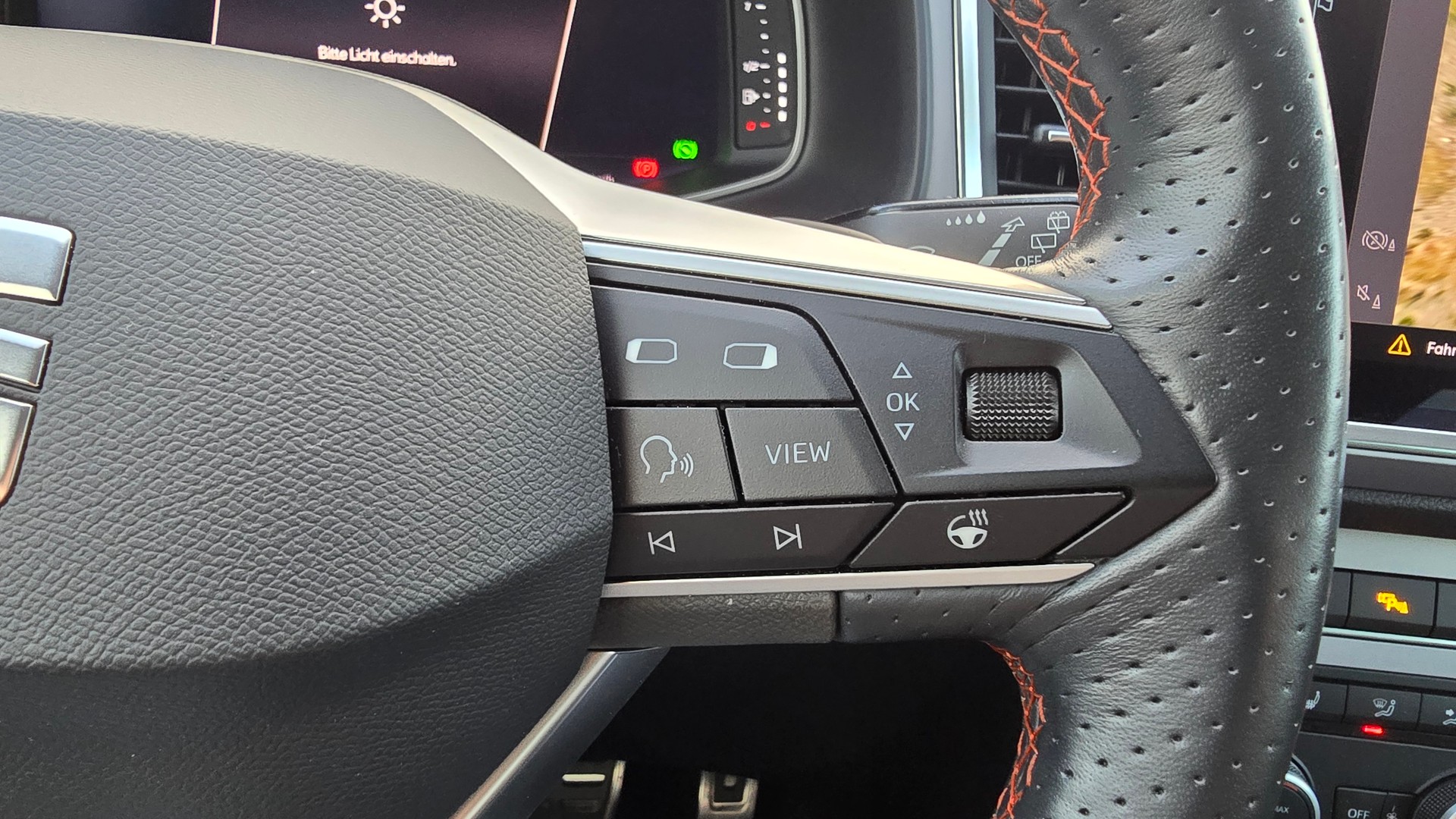 SEAT 2.0 TSI FR 4Drive DSG-image-17