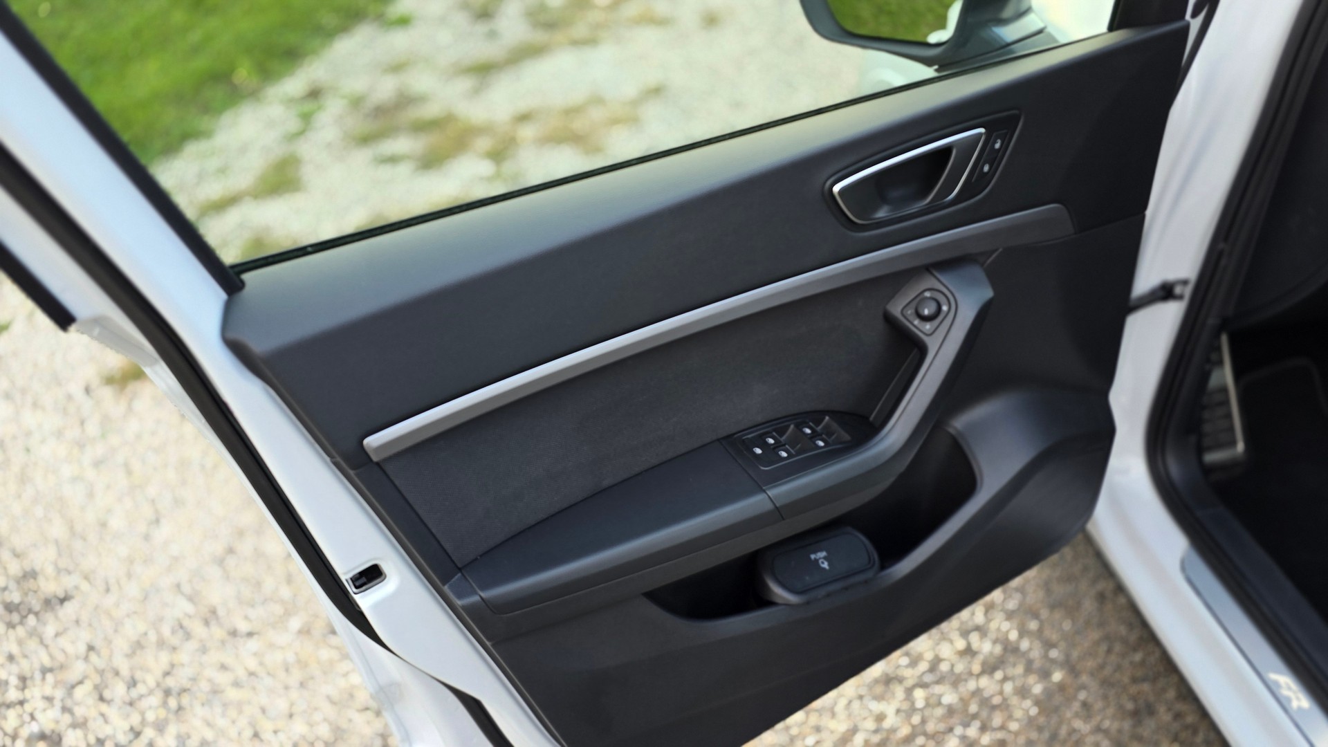 SEAT 2.0 TSI FR 4Drive DSG-image-16