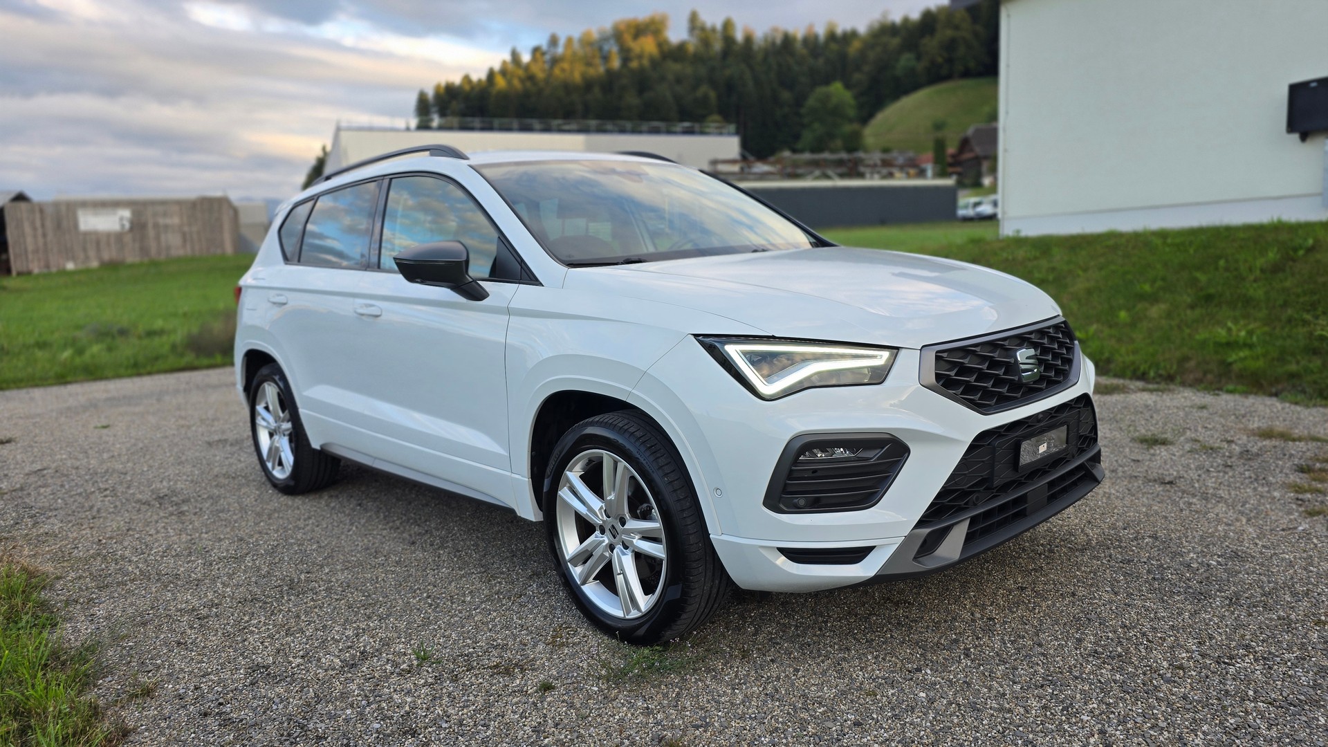 SEAT 2.0 TSI FR 4Drive DSG-image-0