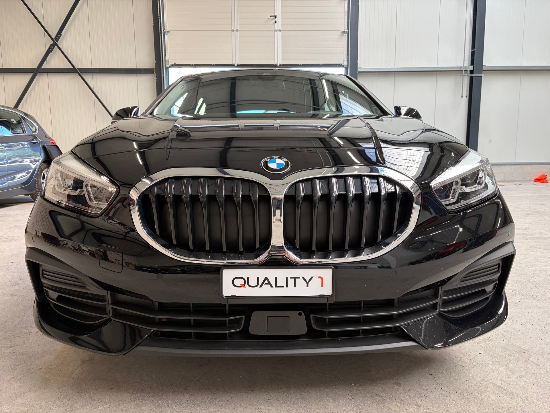 BMW 118i Steptronic-image-5
