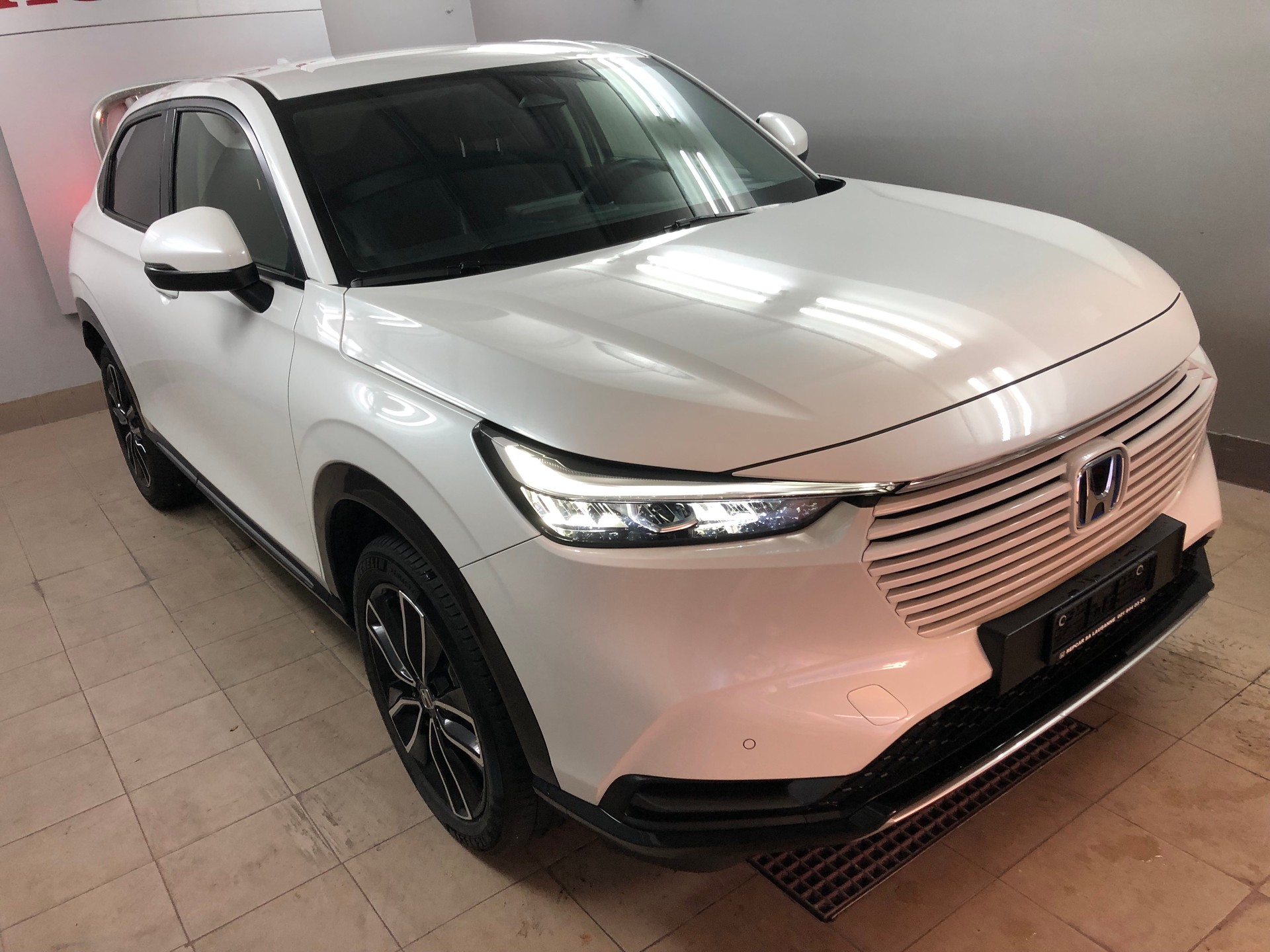 HONDA HR-V 1.5i-MMD Advance CVT-image-1