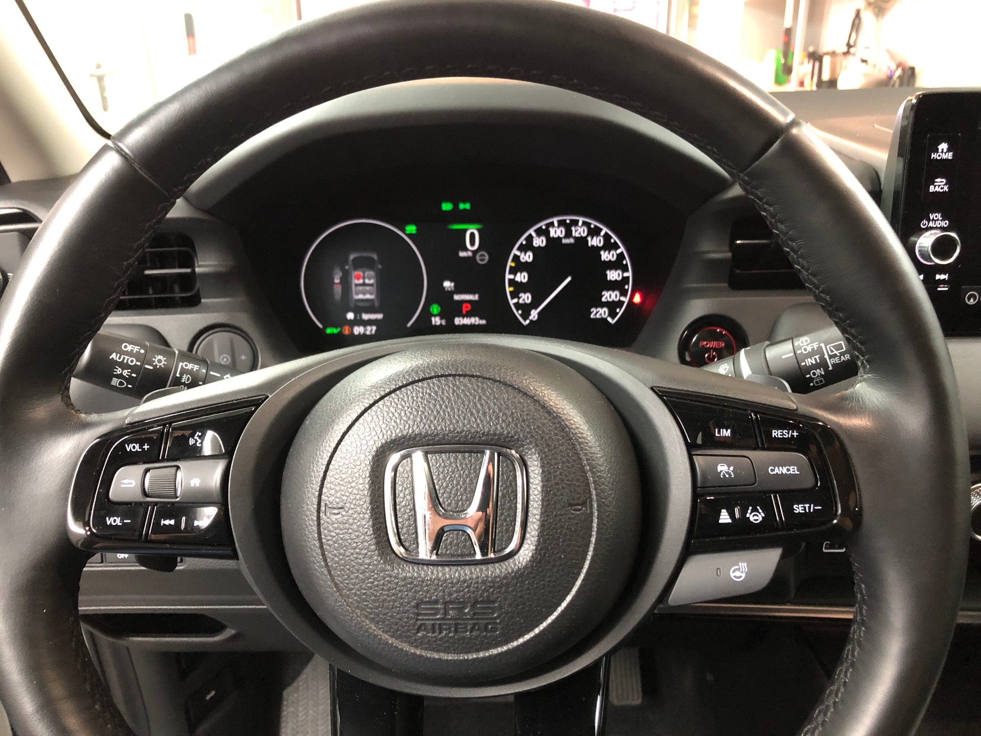 HONDA HR-V 1.5i-MMD Advance CVT-image-12