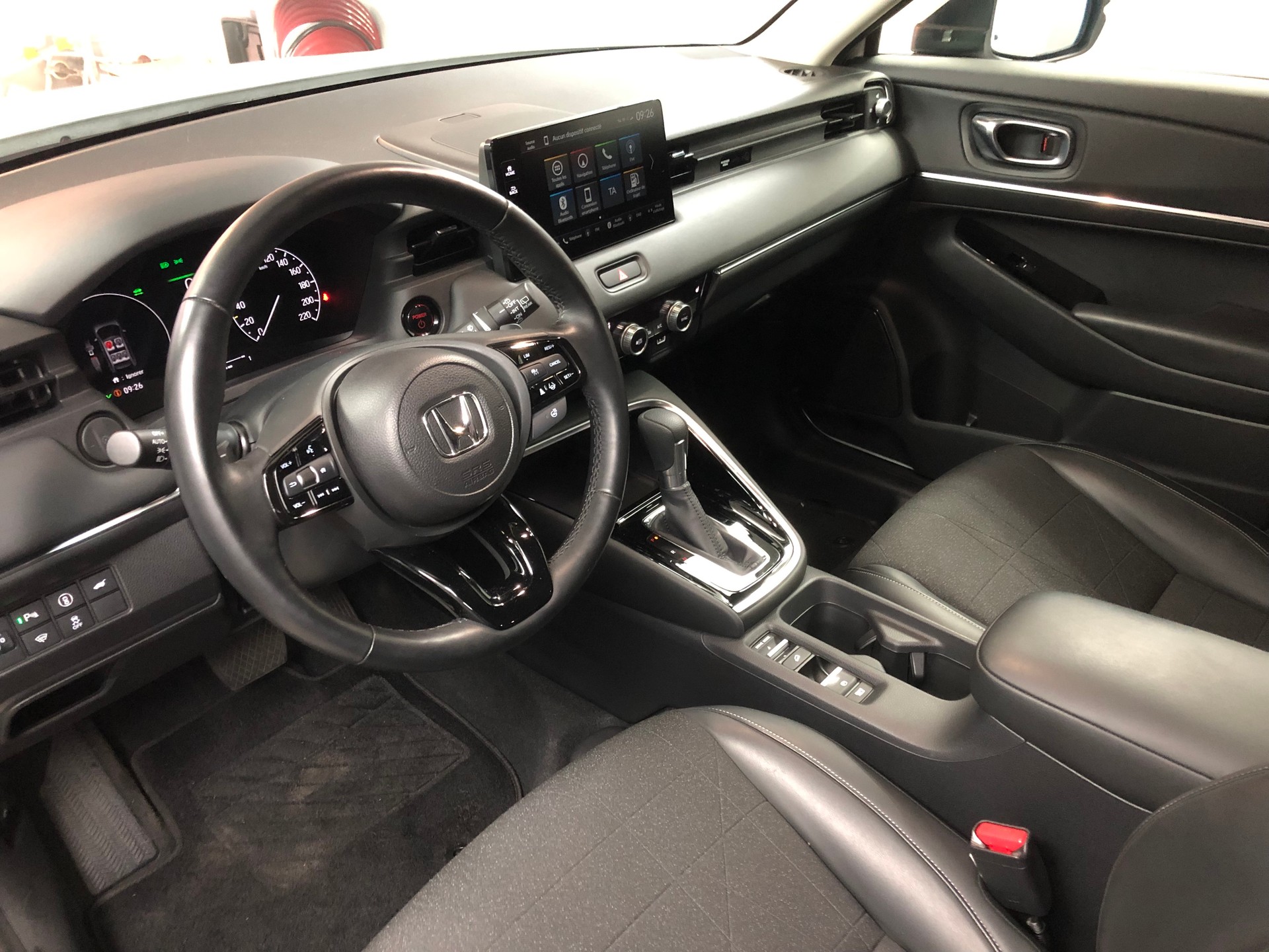 HONDA HR-V 1.5i-MMD Advance CVT-image-8