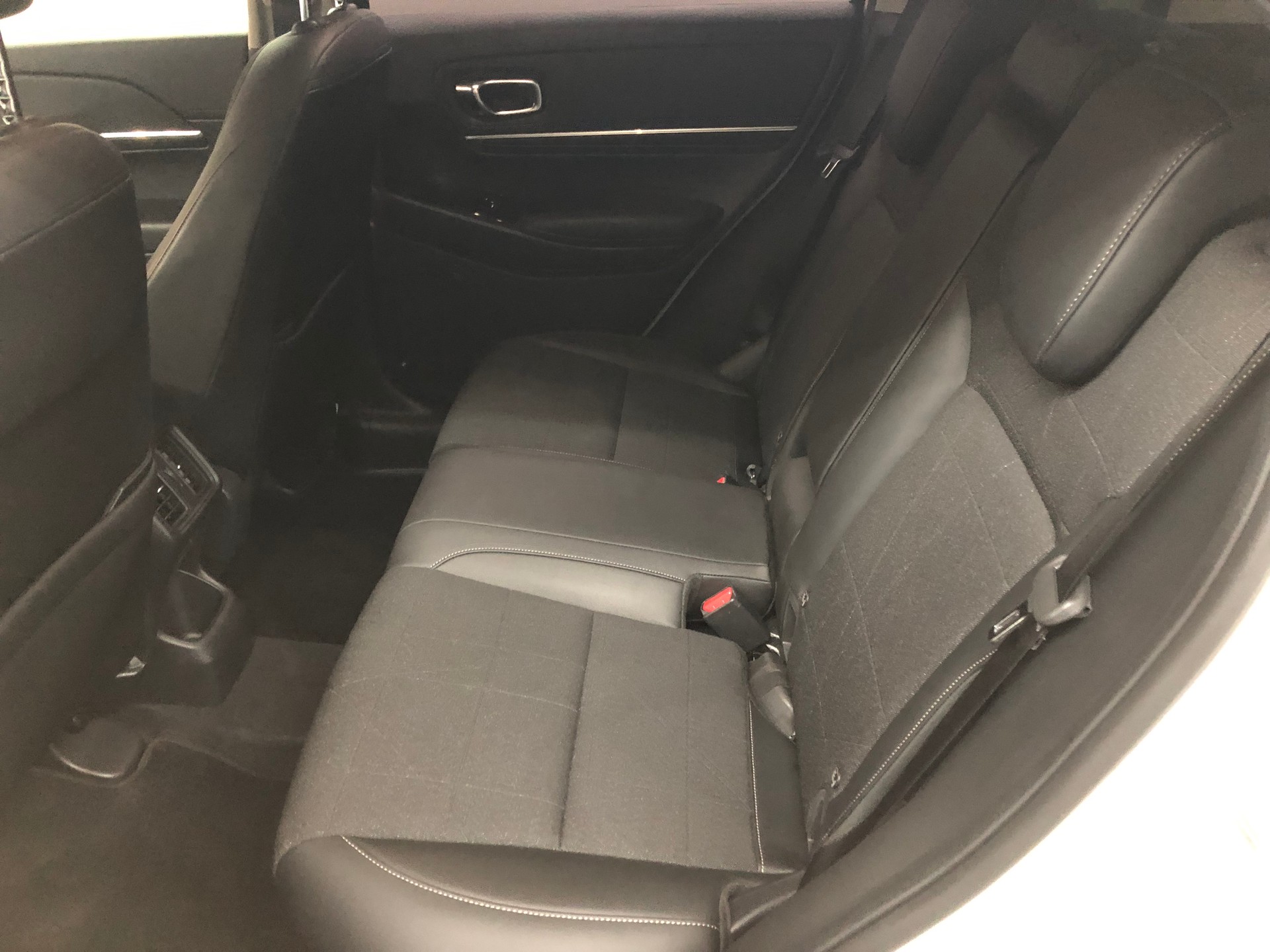 HONDA HR-V 1.5i-MMD Advance CVT-image-5