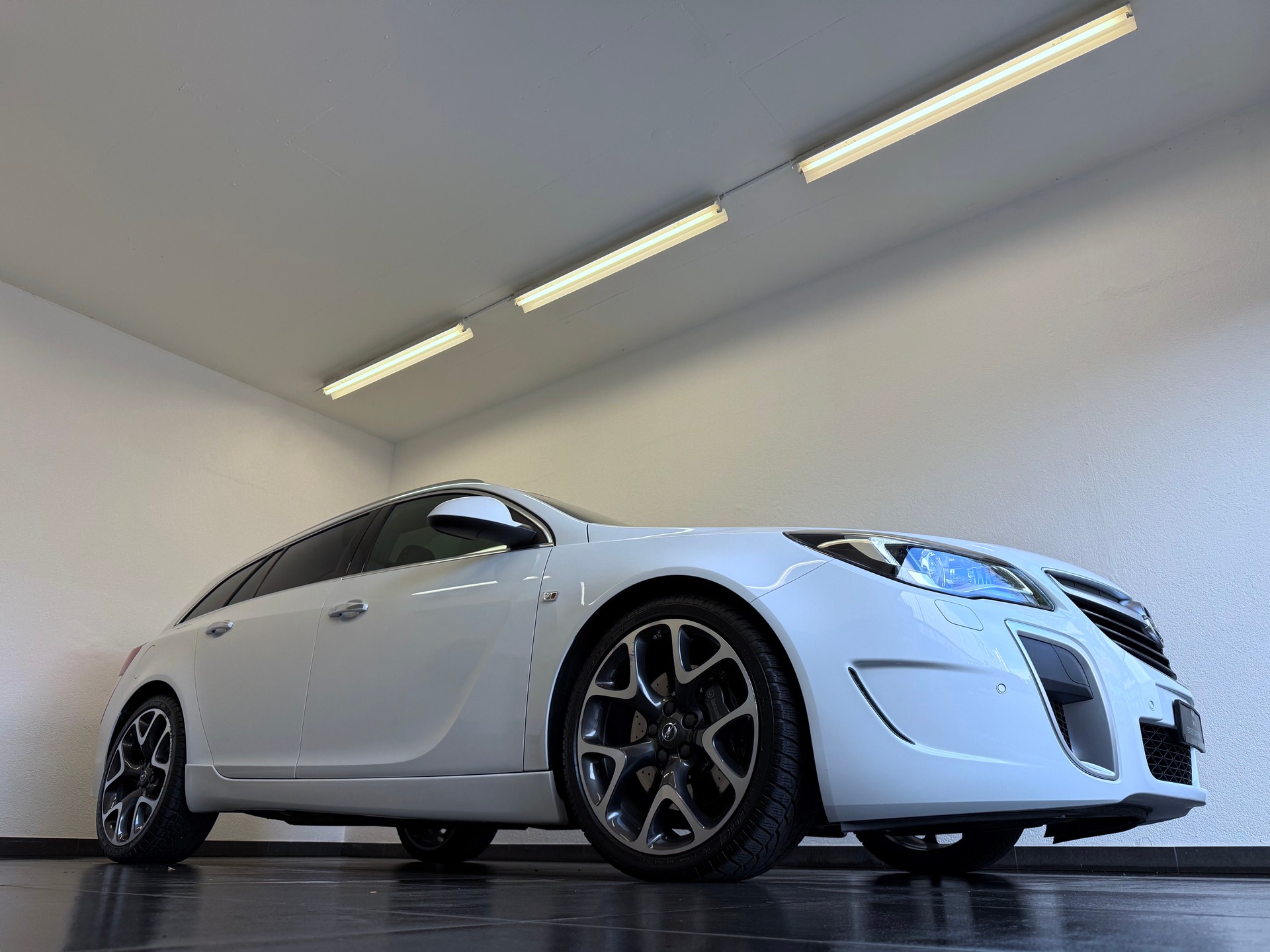 OPEL Insignia Sports Tourer 2.8 Turbo OPC 4WD Automatic-showroom-element-1