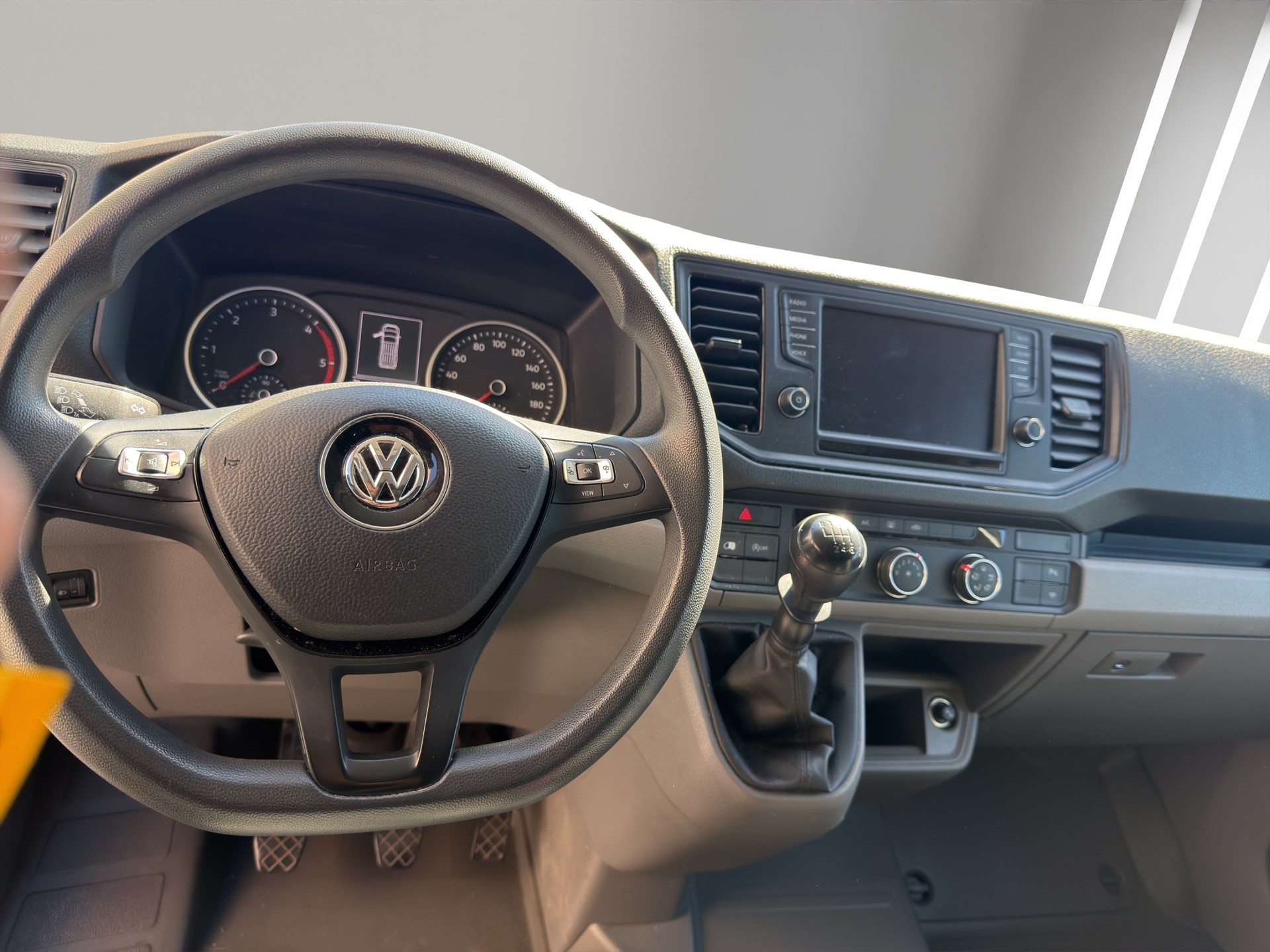 VW Crafter 35 2.0 TDI Entry L4-image-8