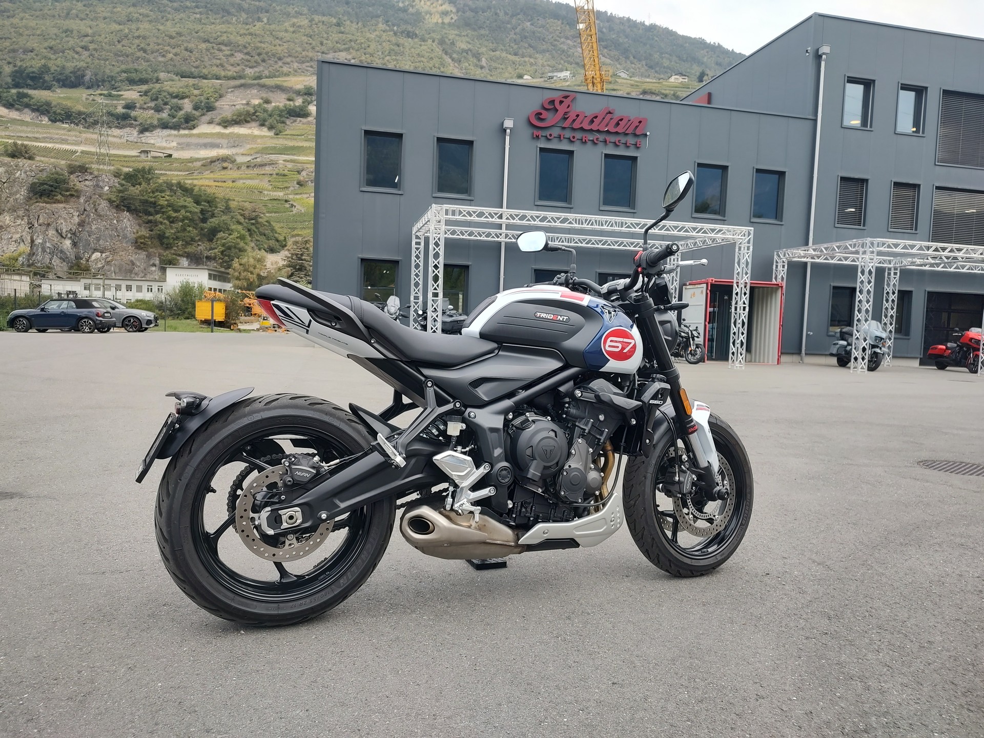 TRIUMPH Trident 660-image-1