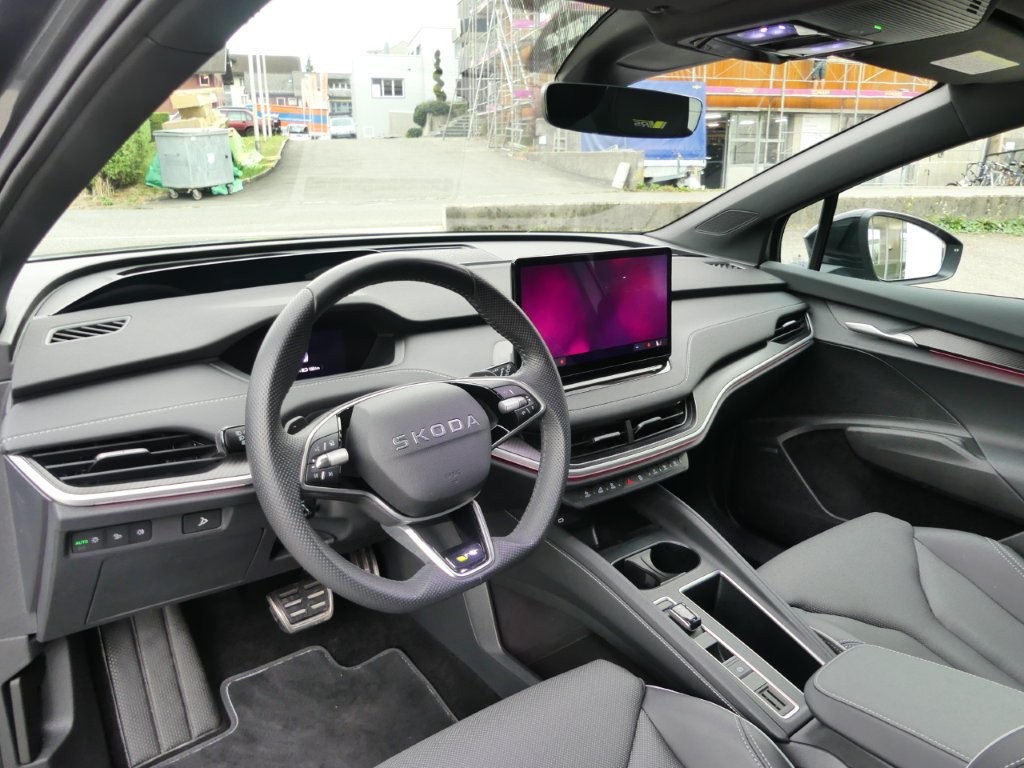 SKODA Enyaq 4x4 RS-image-6