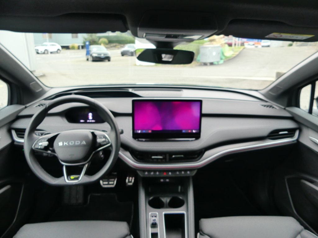 SKODA Enyaq 4x4 RS-image-7