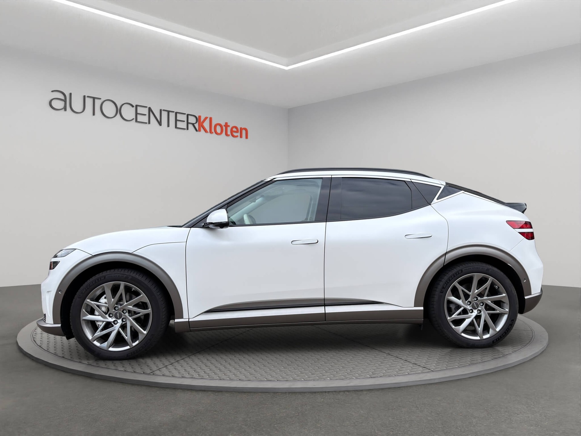 GENESIS GV60 Dual Motor Sport AWD-showroom-element-2