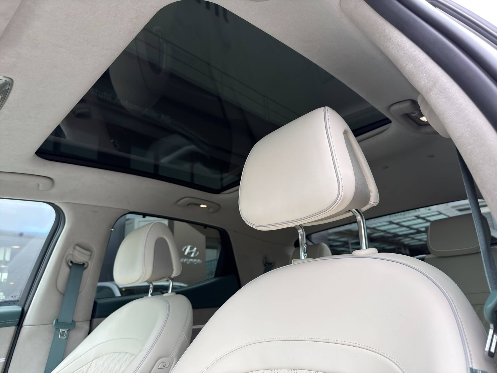 GENESIS GV60 Dual Motor Sport AWD-image-13