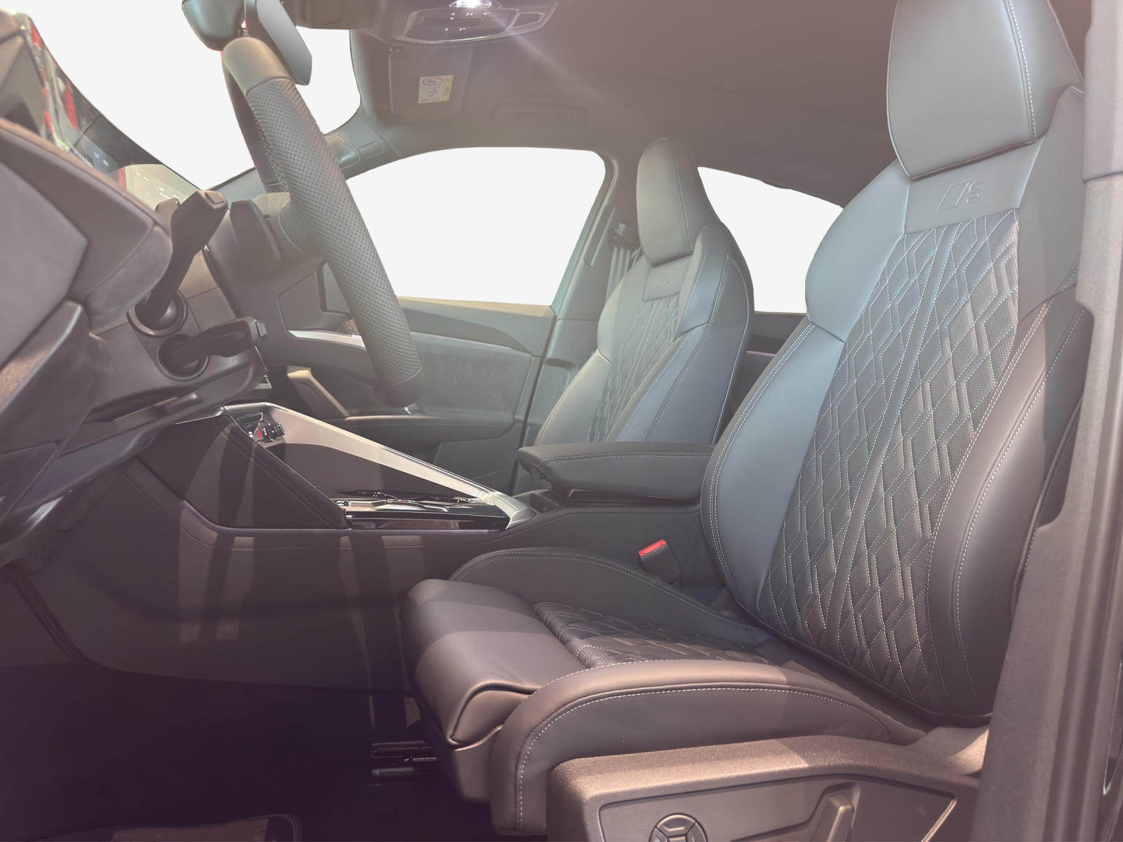 AUDI SQ5 Sportback TFSI quattro S-tronic-image-15