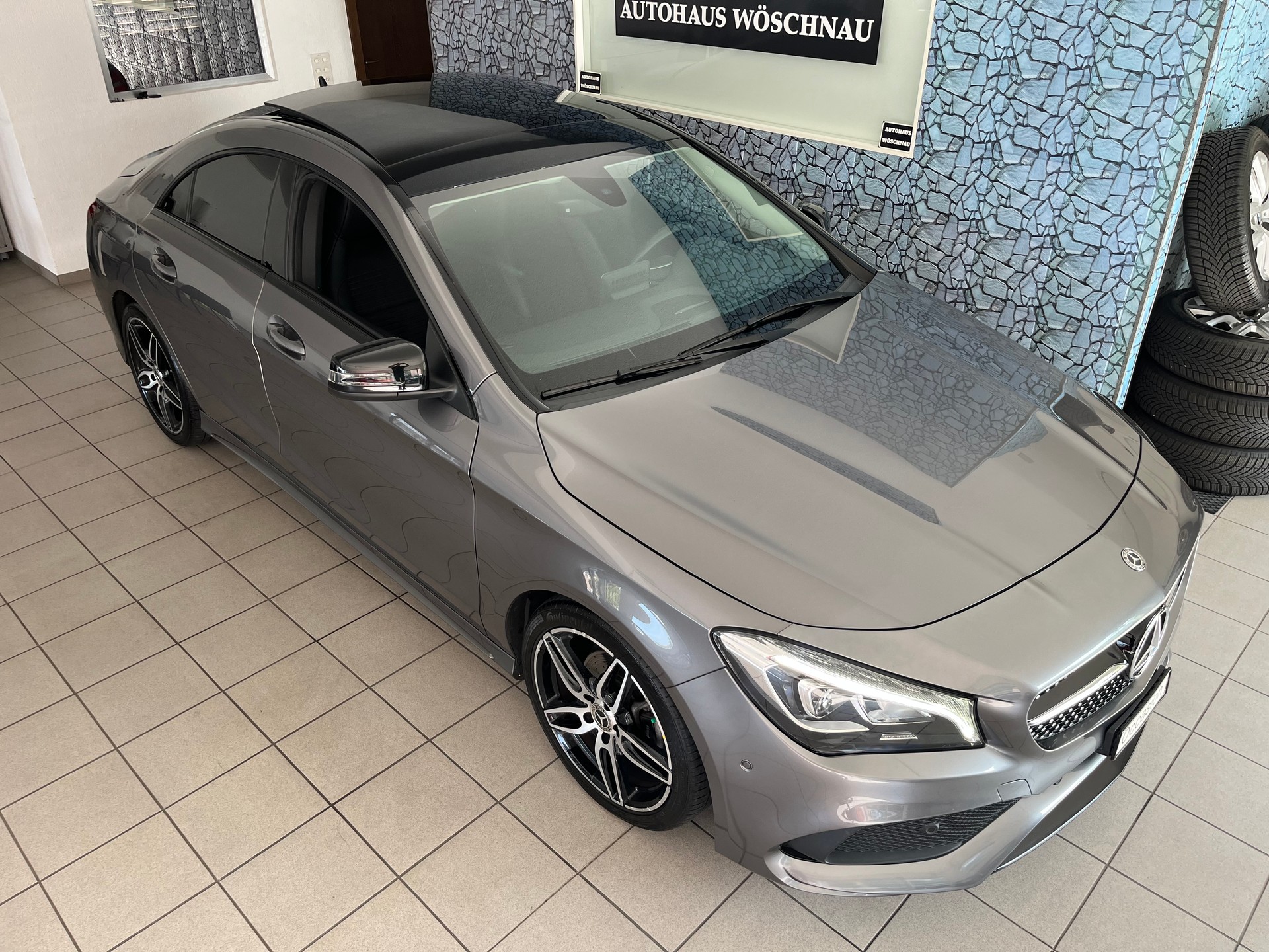 MERCEDES-BENZ CLA 200 AMG Line 7G-DCT-image-6