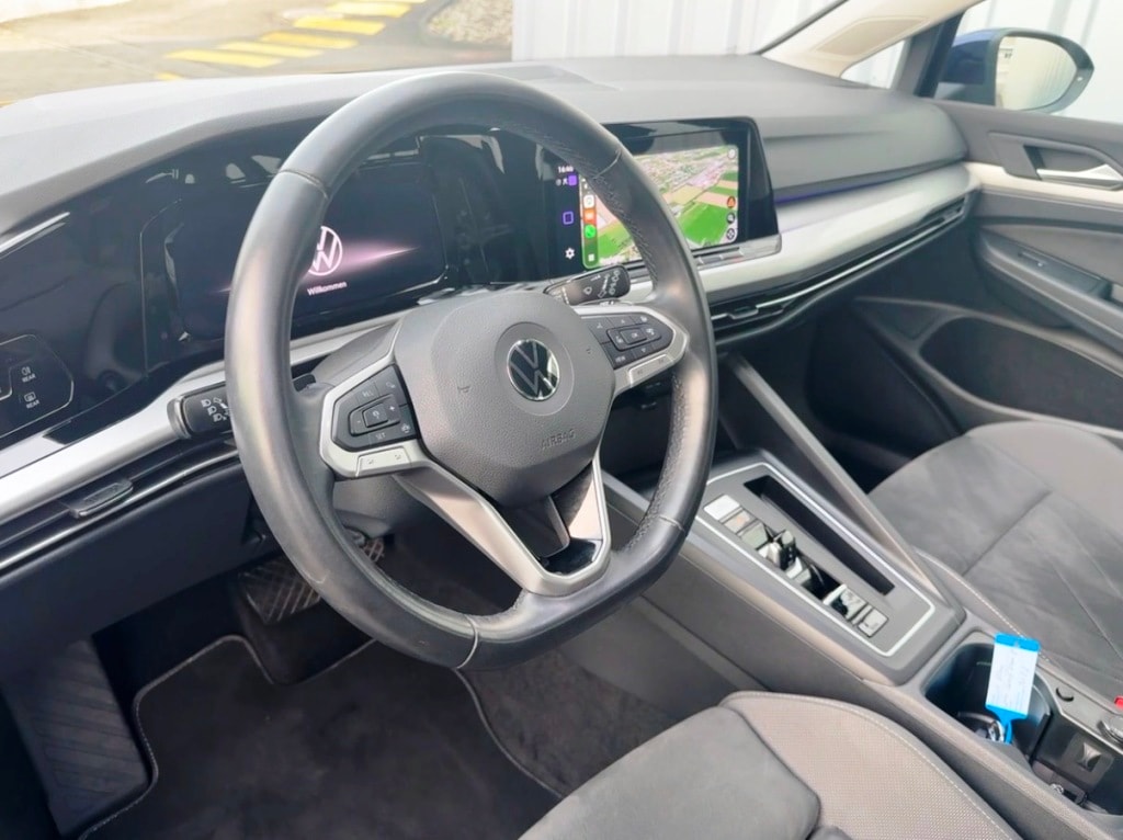 VW Golf Variant 2.0 TDI Life DSG 4Motion-image-5