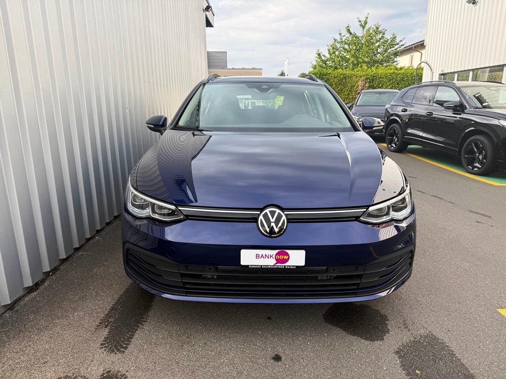 VW Golf Variant 2.0 TDI Life DSG 4Motion-image-1