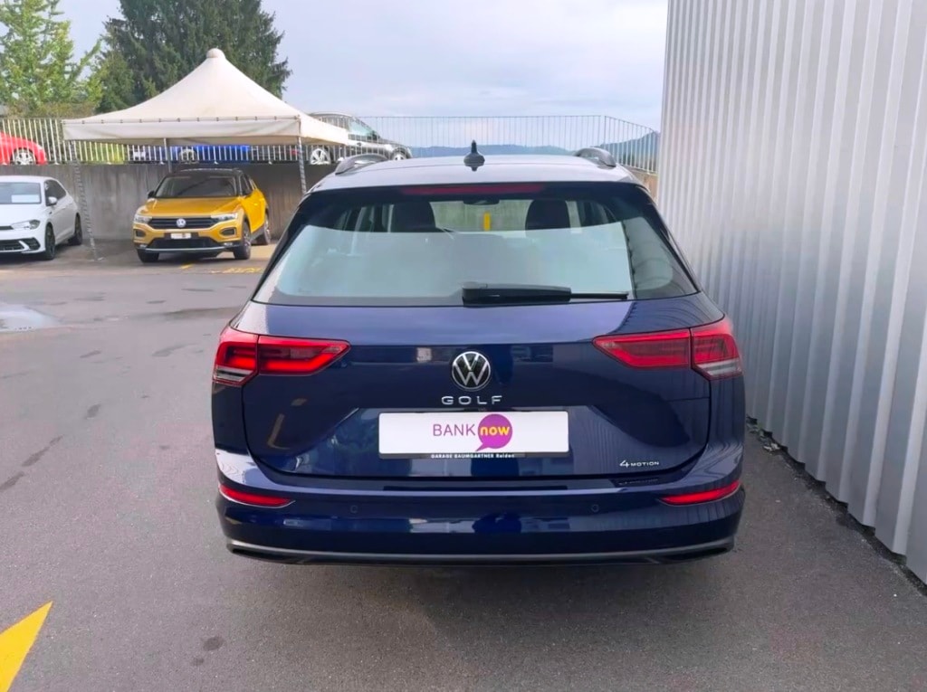 VW Golf Variant 2.0 TDI Life DSG 4Motion-image-3