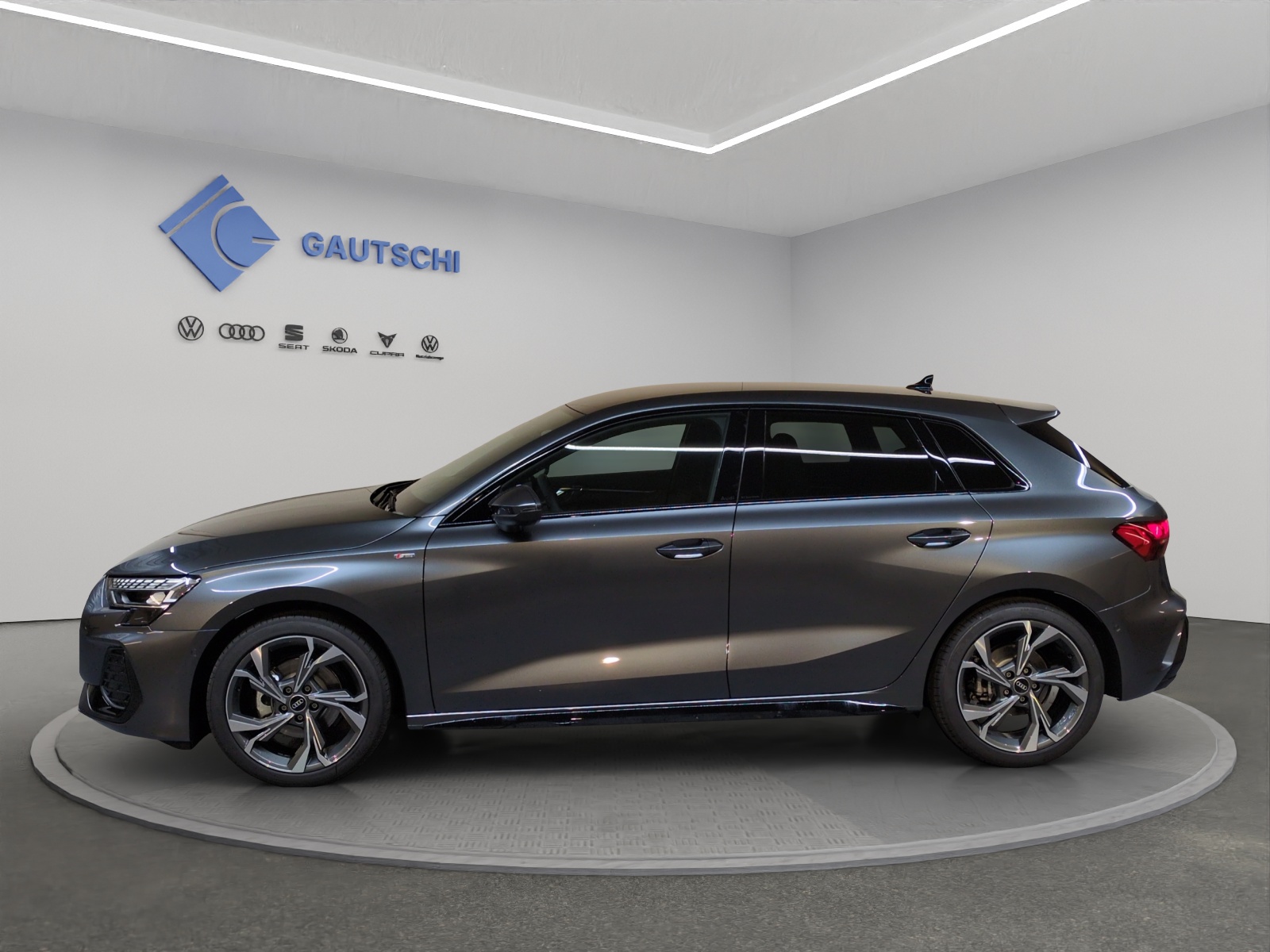 AUDI A3 Sportback TFSI 110 kW S line Attraction S tronic-image-1