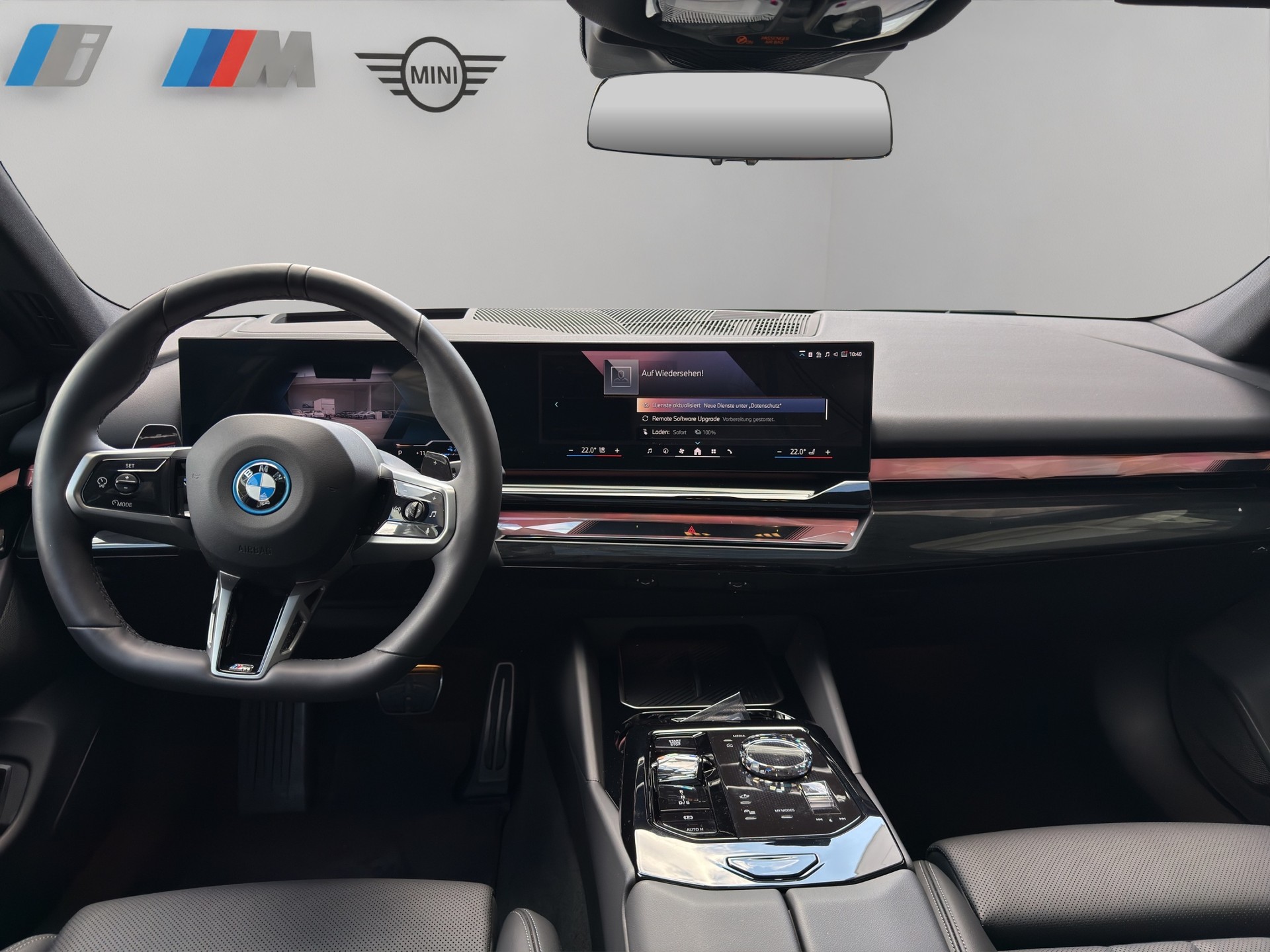 BMW 530e xDrive Touring M Sport Pro Steptronic-image-15