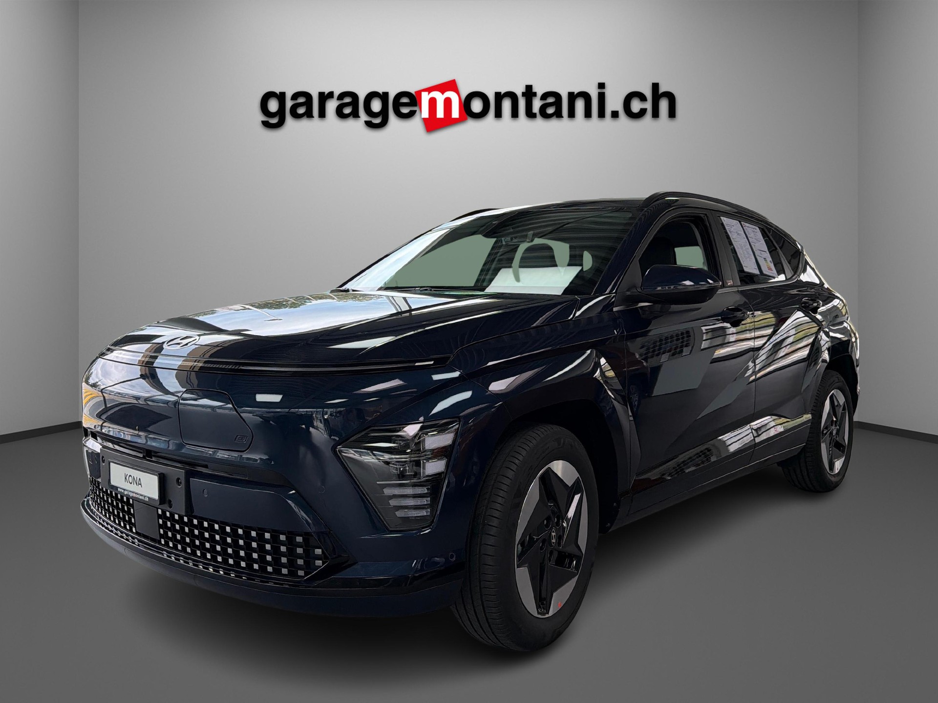 HYUNDAI Kona 65 kWh Electric Amplia + roues d’hiver gratuit-image-0