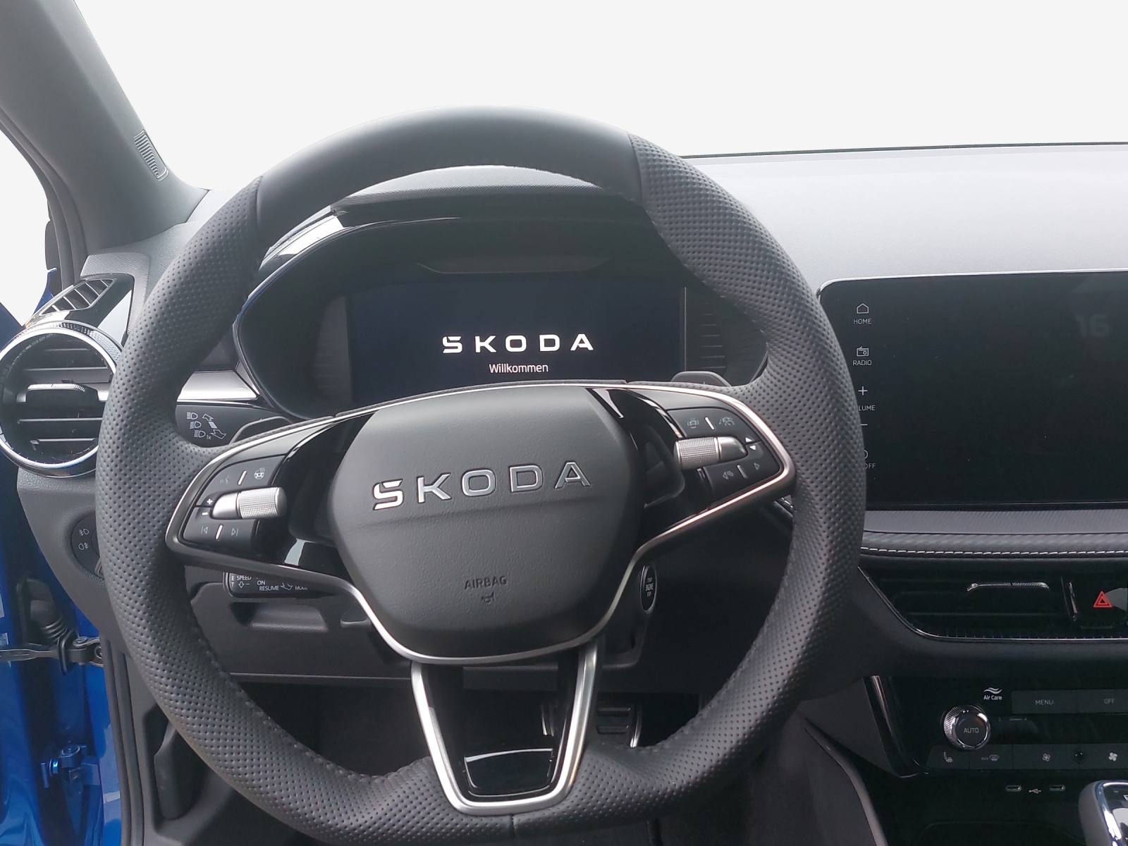 SKODA Fabia 1.5 TSI 130 DSG-image-9