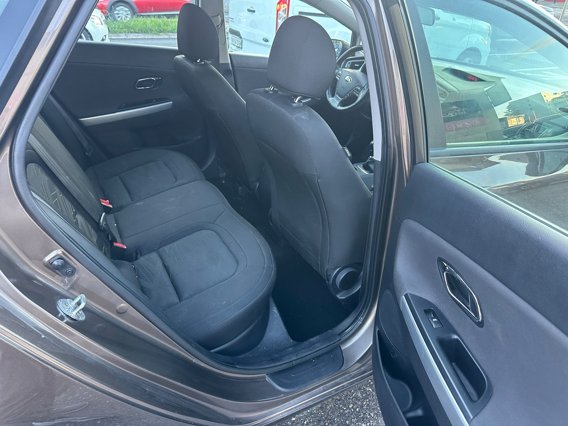 KIA 1.4 CRDi-image-12