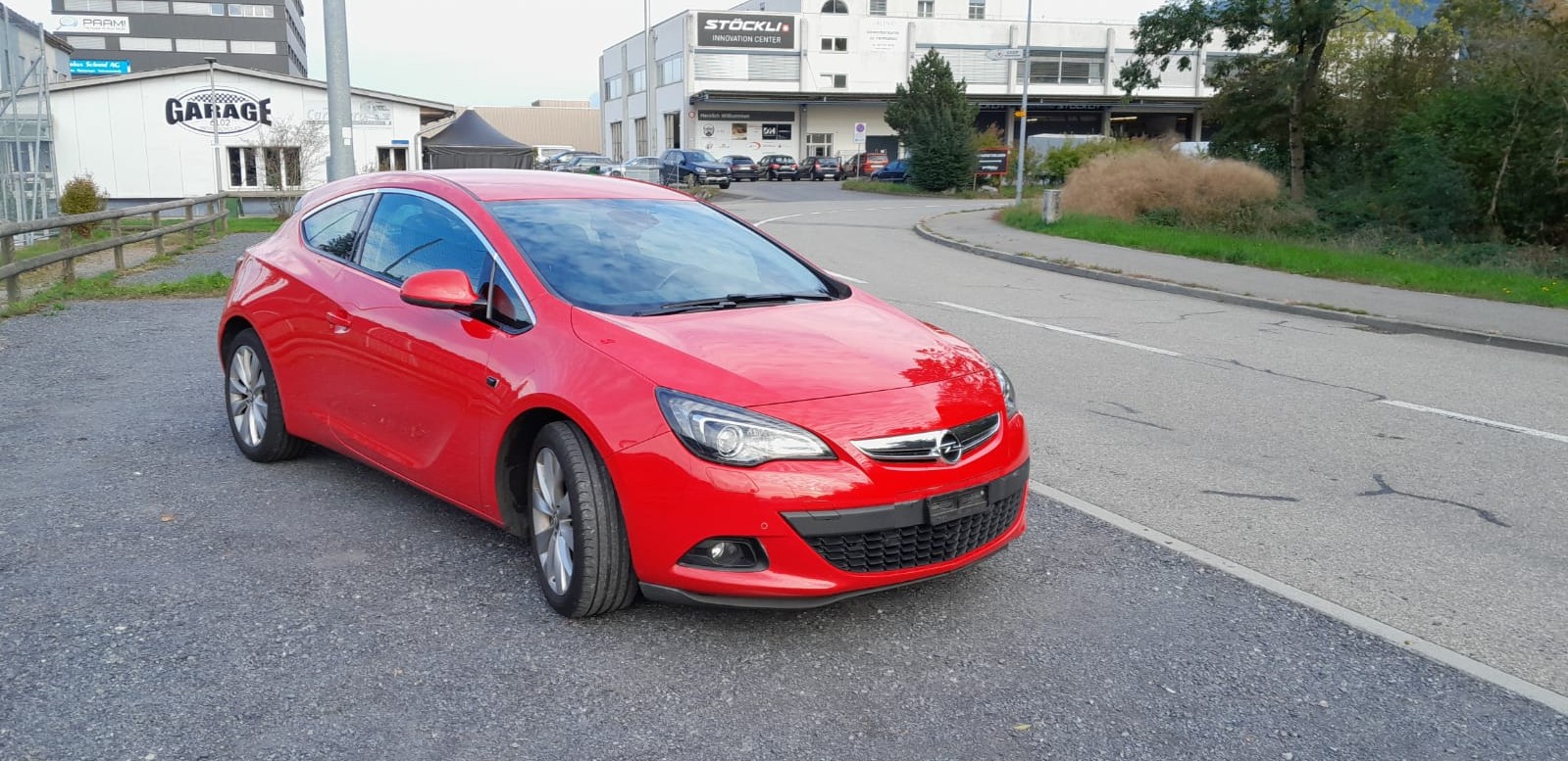 OPEL Astra GTC 1.6i 16V Sport-image-1