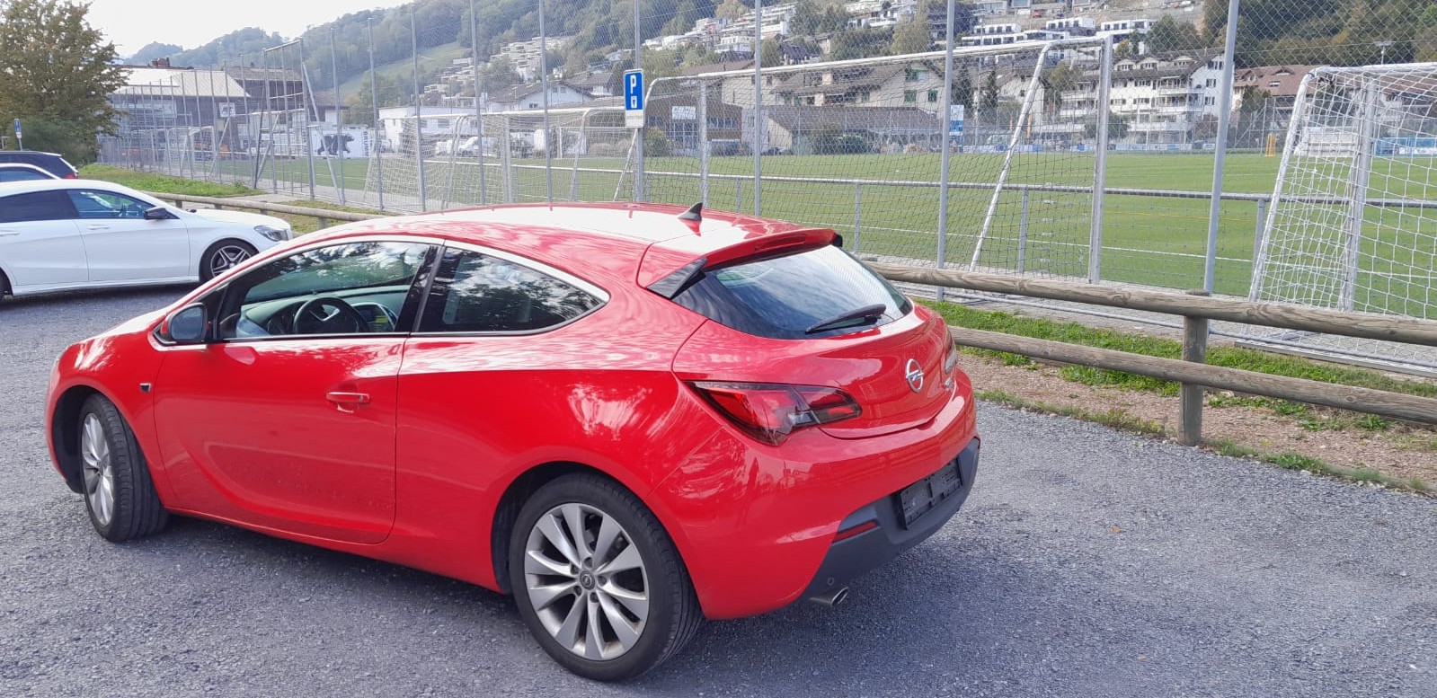 OPEL Astra GTC 1.6i 16V Sport-image-3