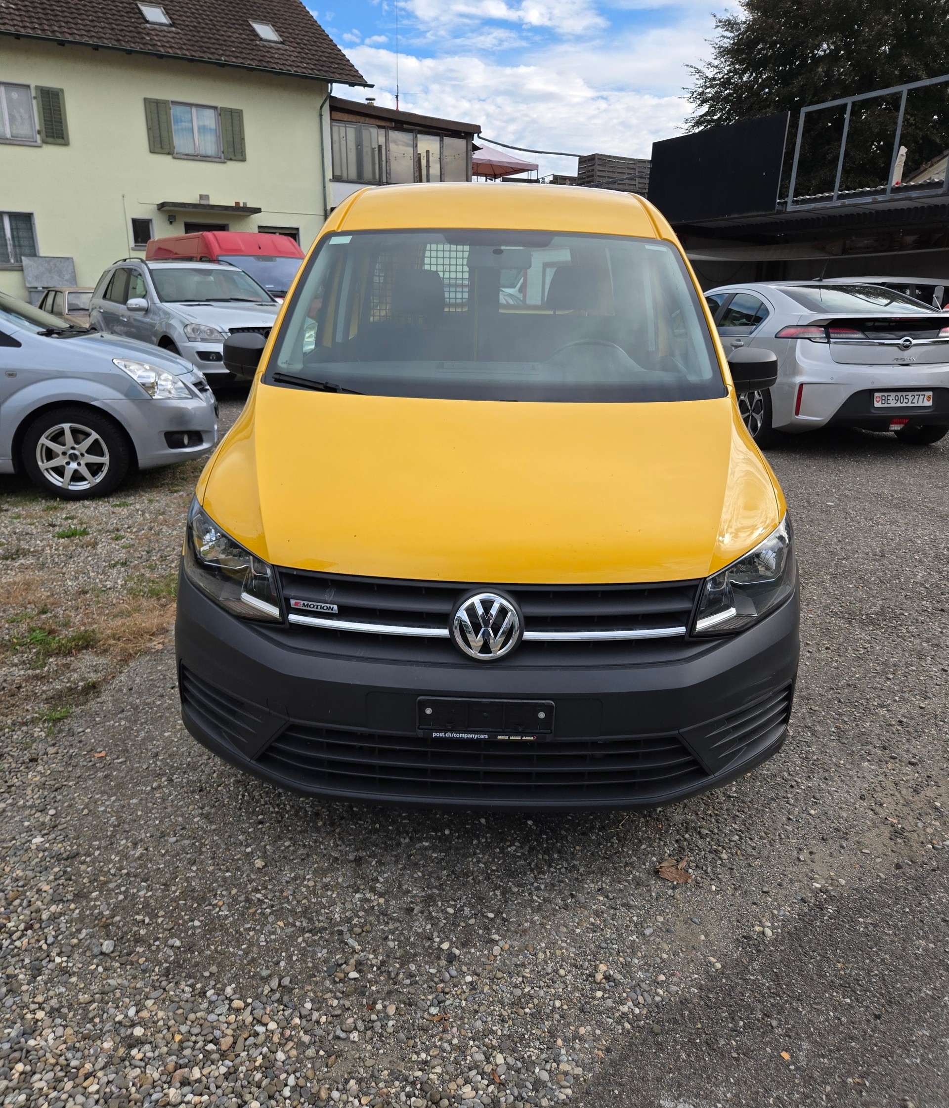 VW Caddy Maxi 2.0TDI 4Motion BlueMotion Technology-image-4