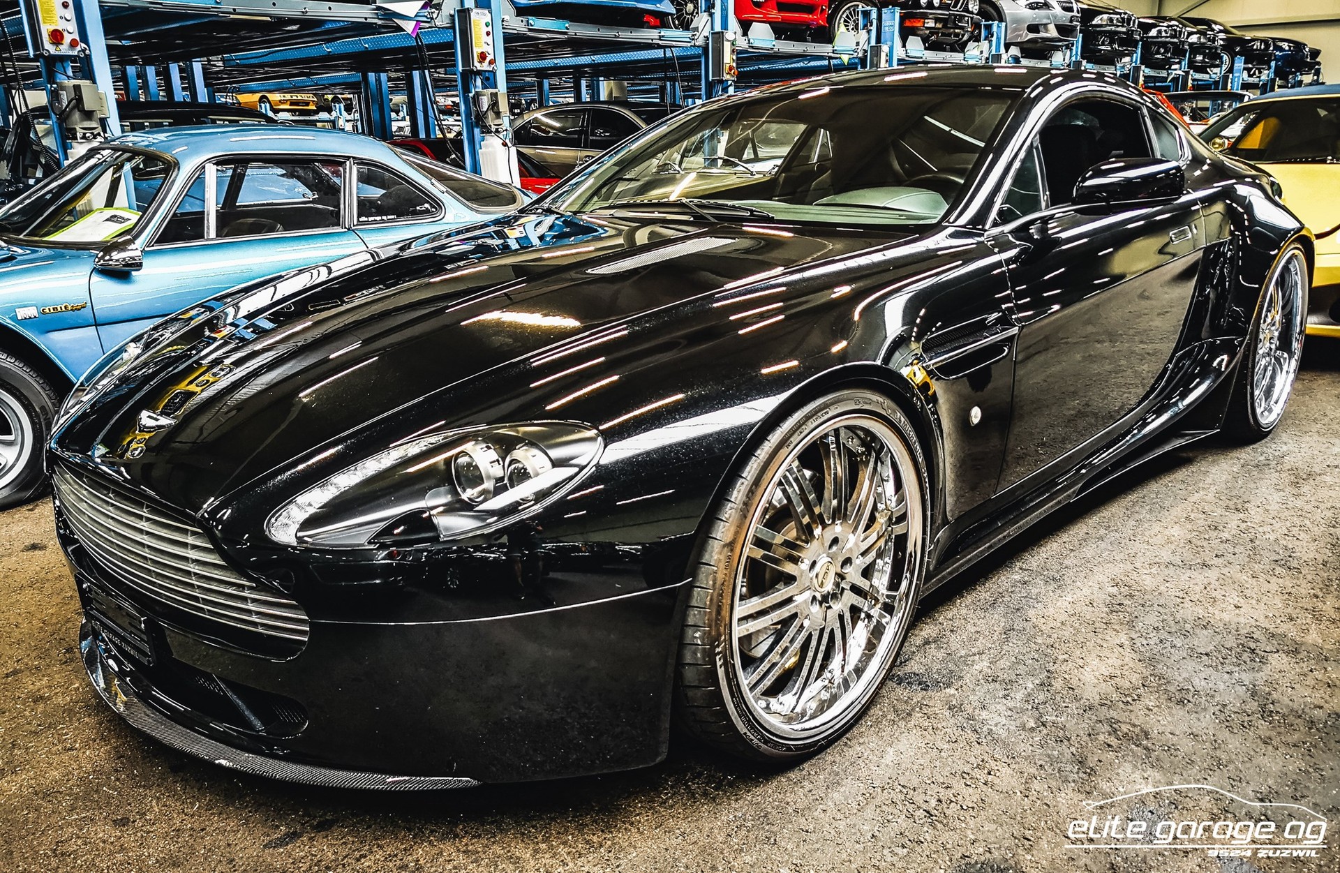 ASTON MARTIN V8 Vantage 4.3-image-0