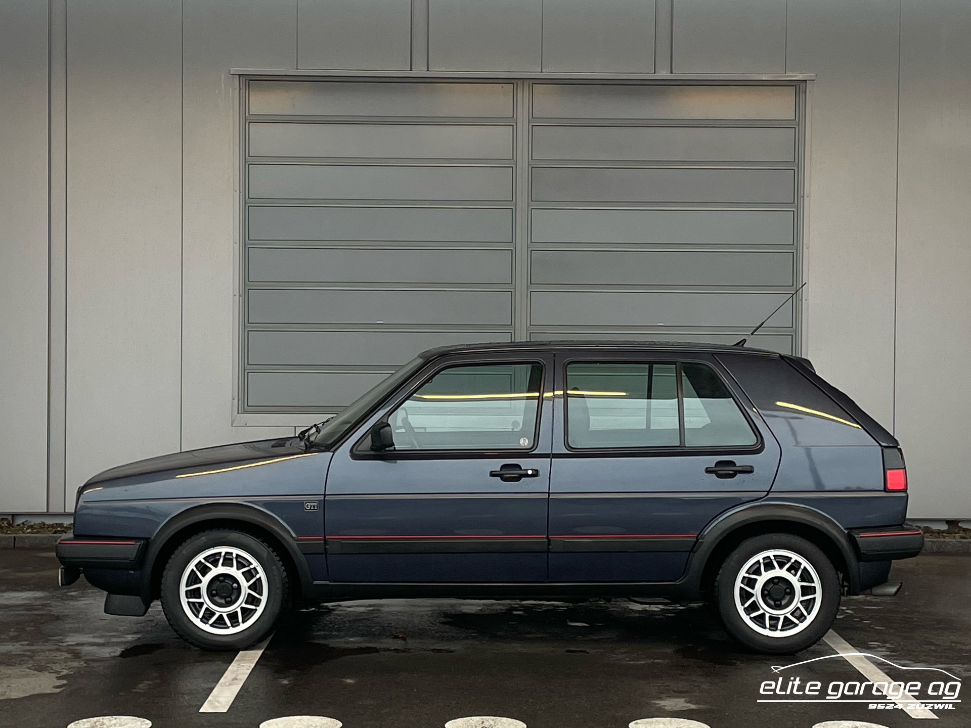 VW Golf 1800 GTI 16V-image-1