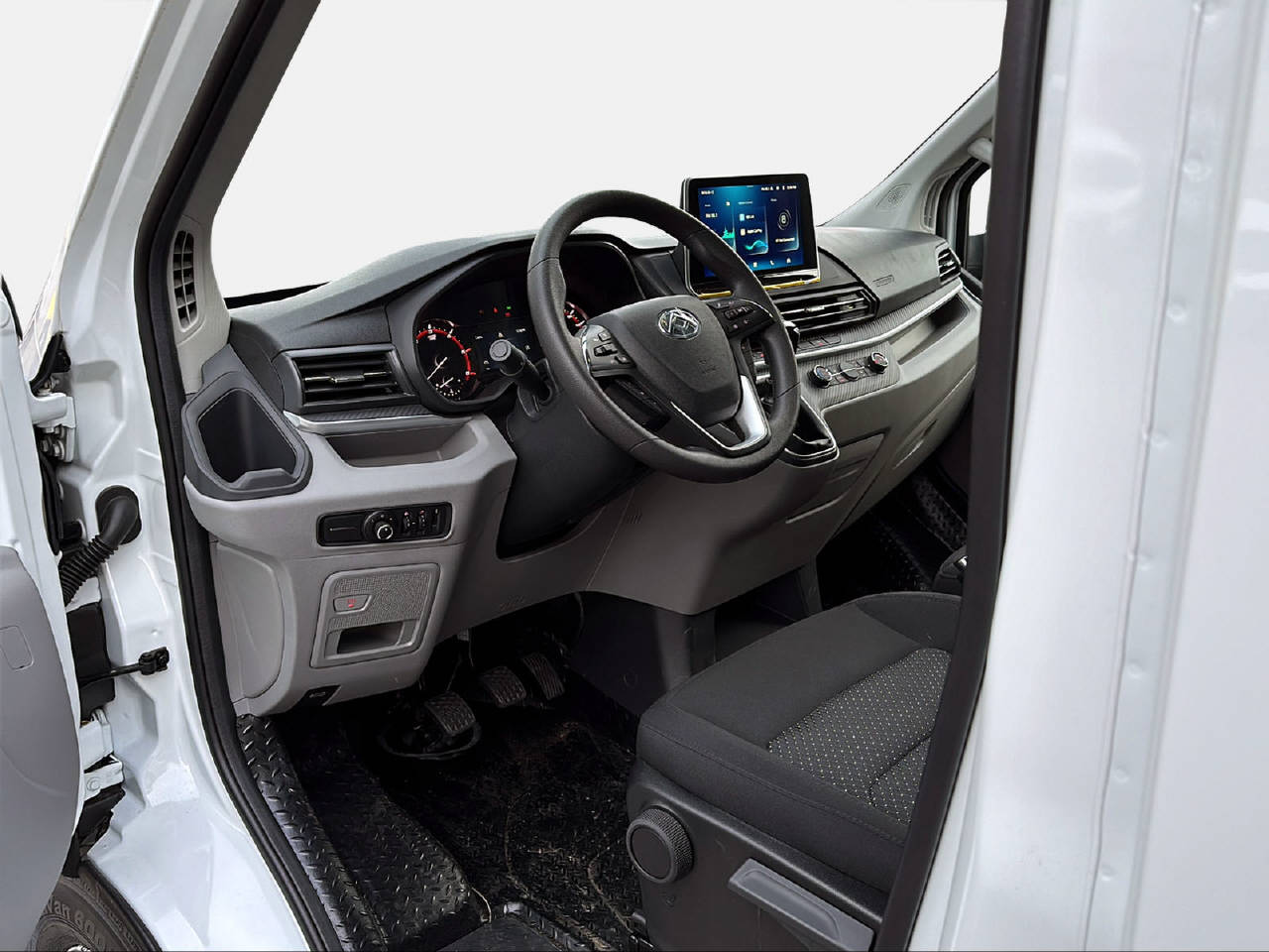 MAXUS Deliver 9 Kaw. L3H2 2.0 TD Base-image-8
