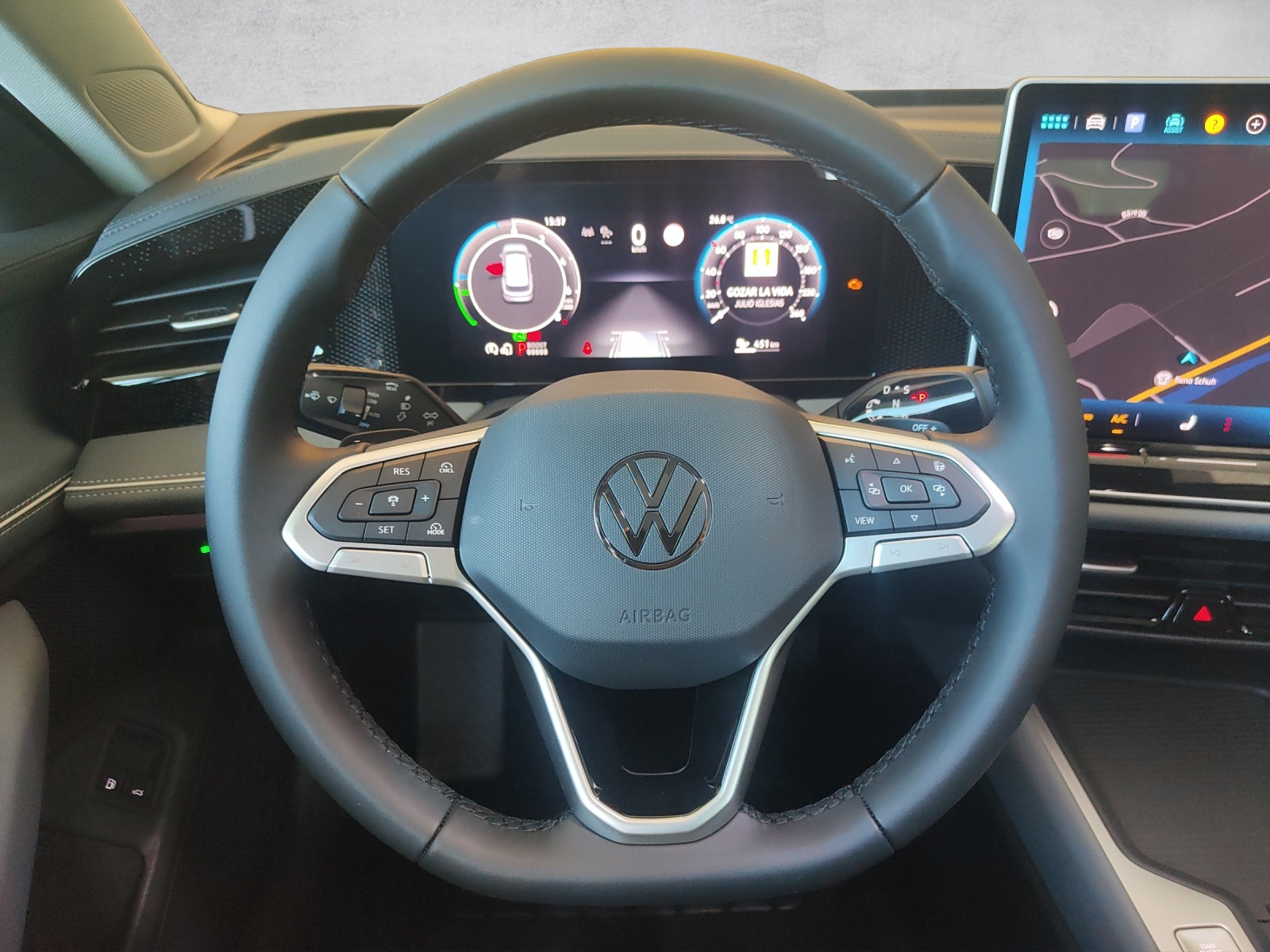 VW Passat Variant 1.5 TSI evo2 Plug-In- Hybrid Business DSG-image-6