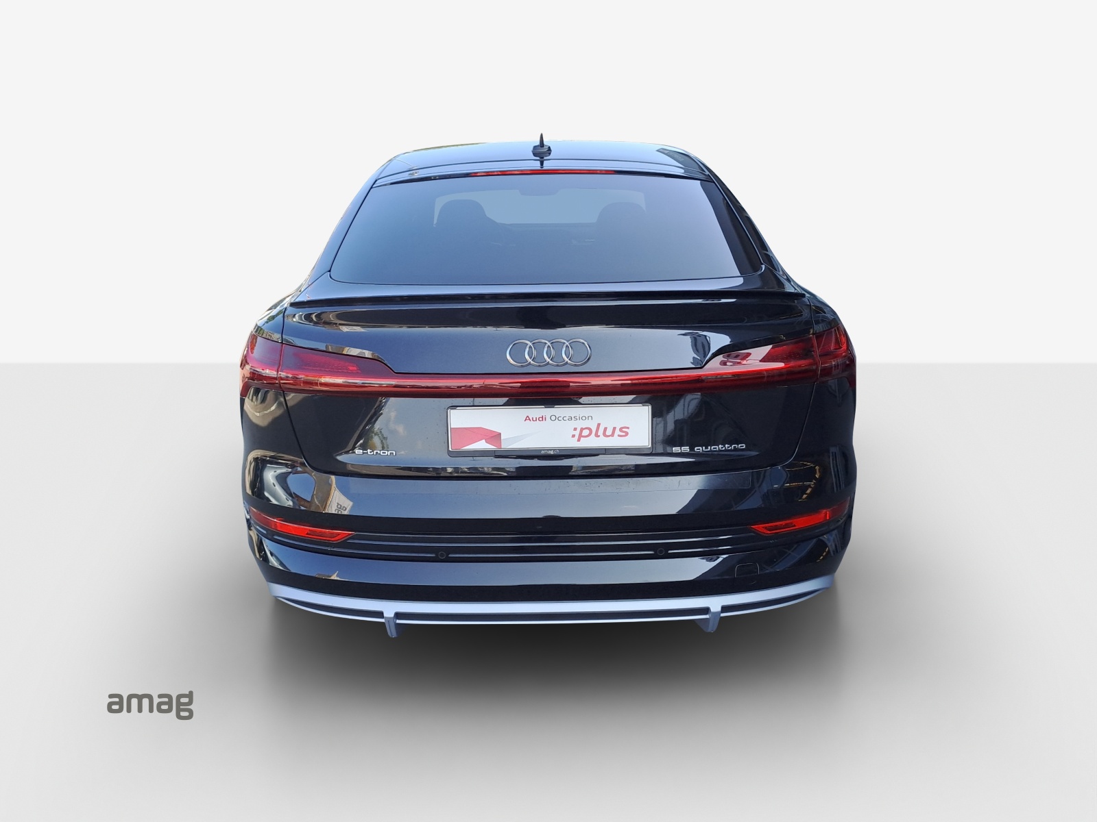AUDI e-tron 55 Sportback S Line quattro-image-4