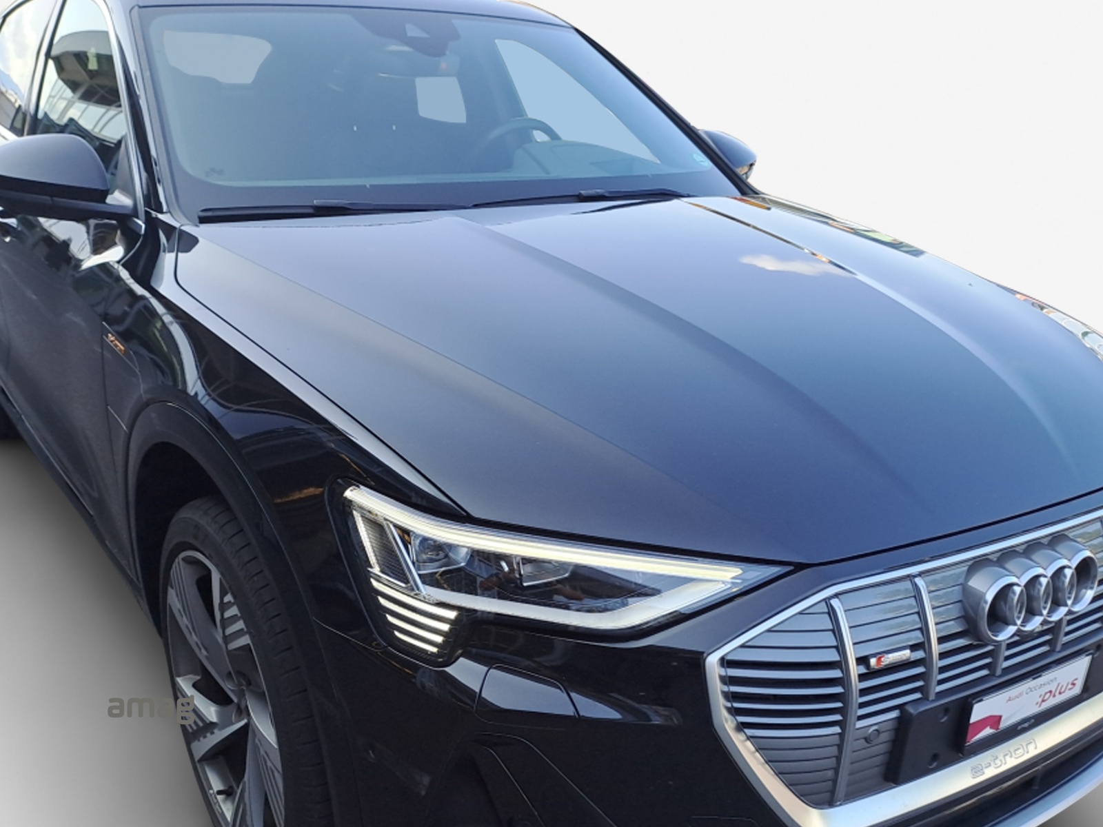 AUDI e-tron 55 Sportback S Line quattro-image-15