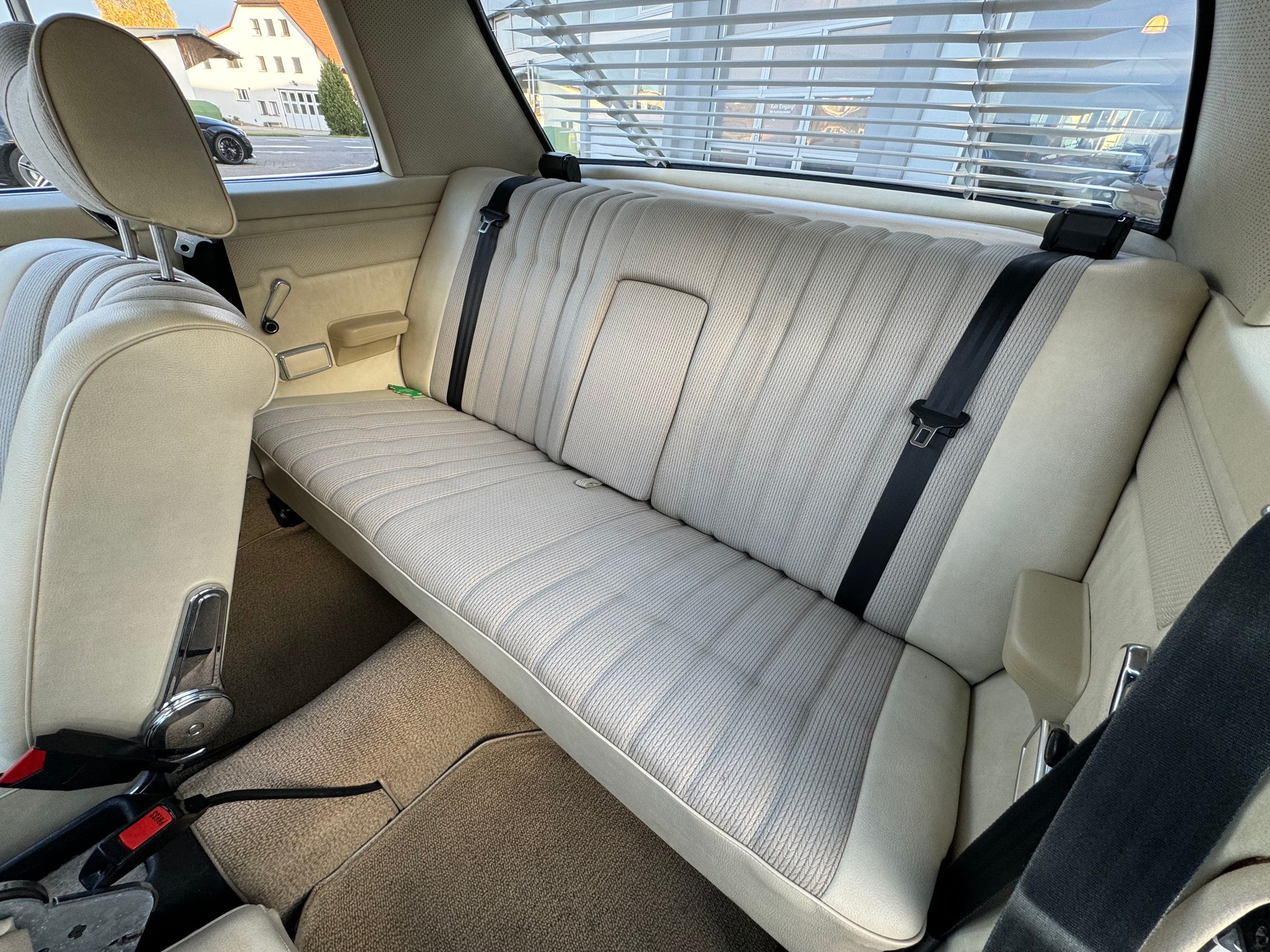 MERCEDES-BENZ 280-image-5