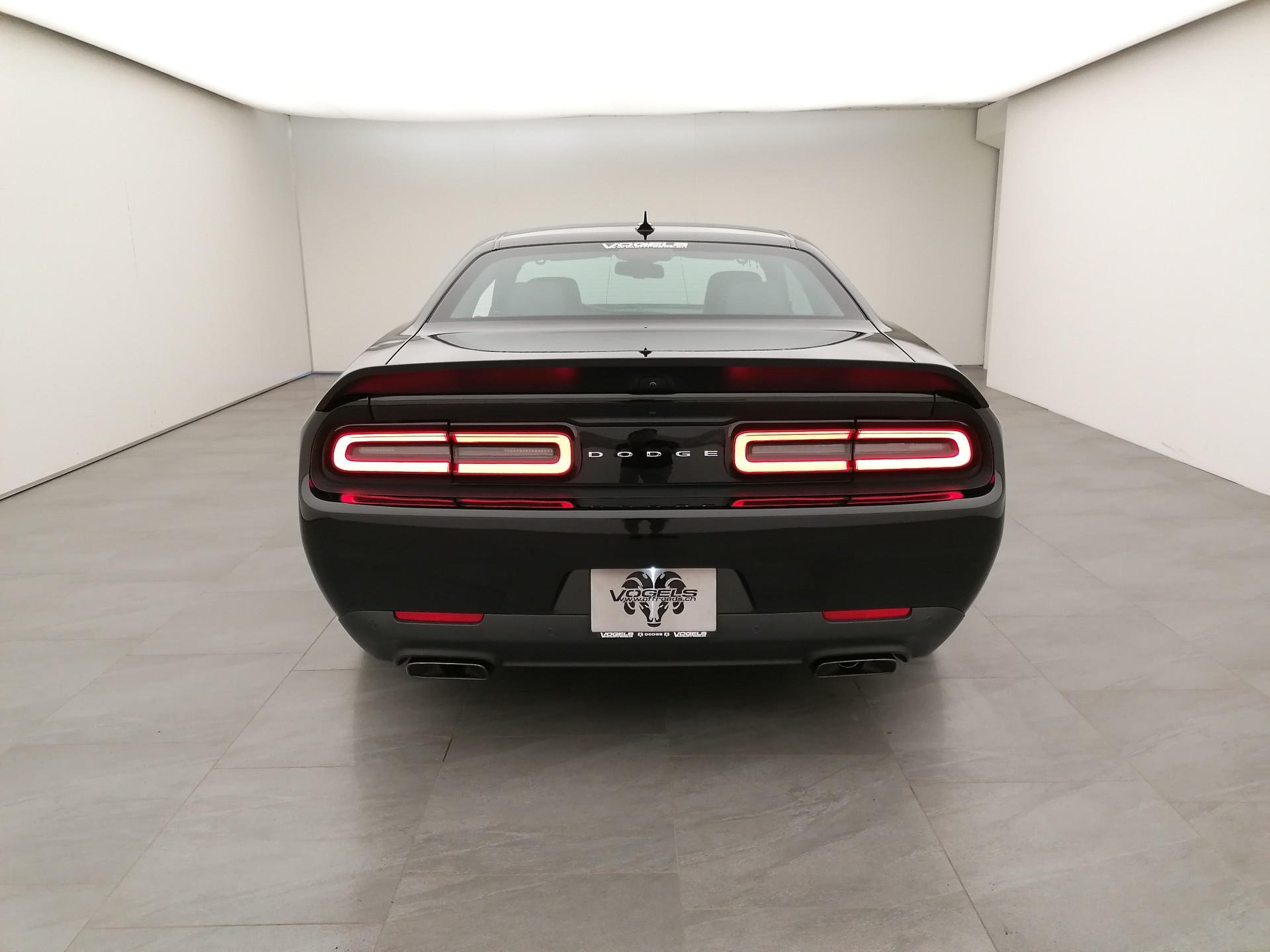 DODGE Challenger Hellcat WB Jailbreak-image-4