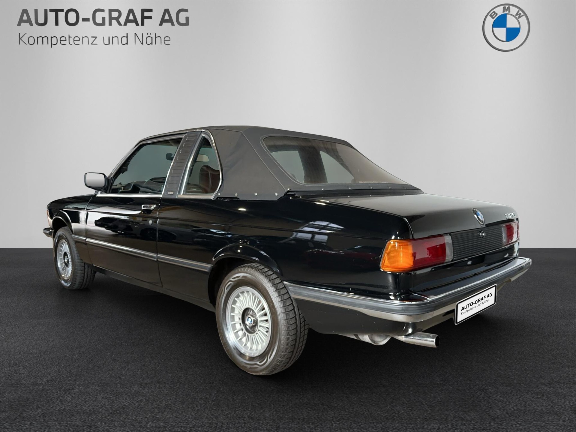 BMW 320-image-2