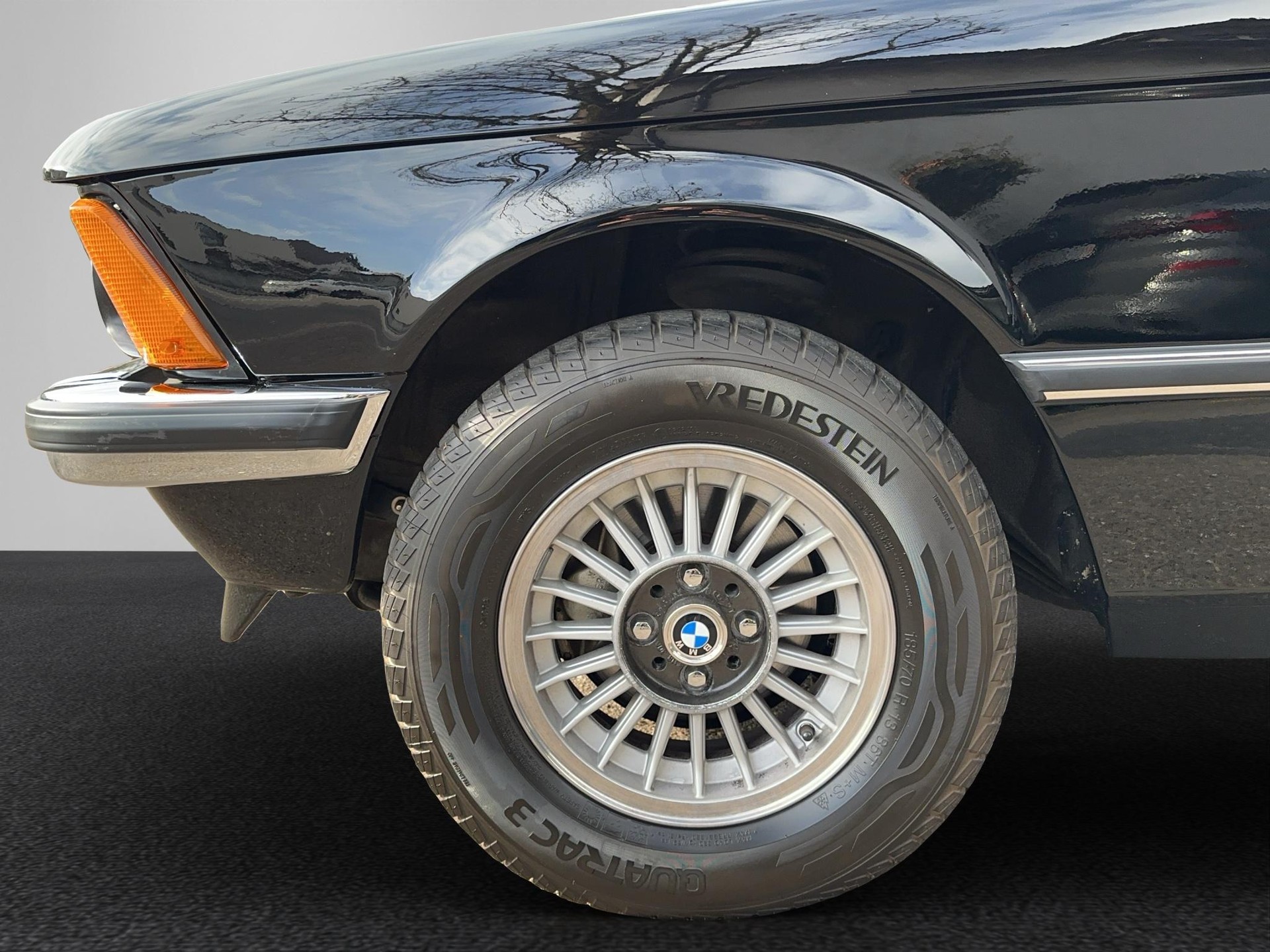BMW 320-image-9