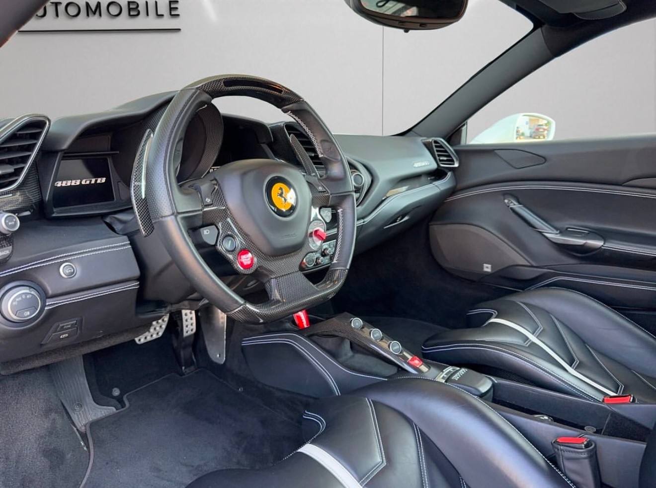 FERRARI 488 GTB 3.9 V8-image-4