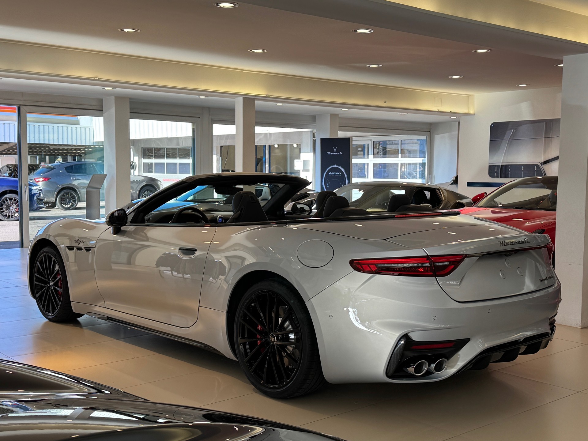 MASERATI GranCabrio Trofeo-image-19