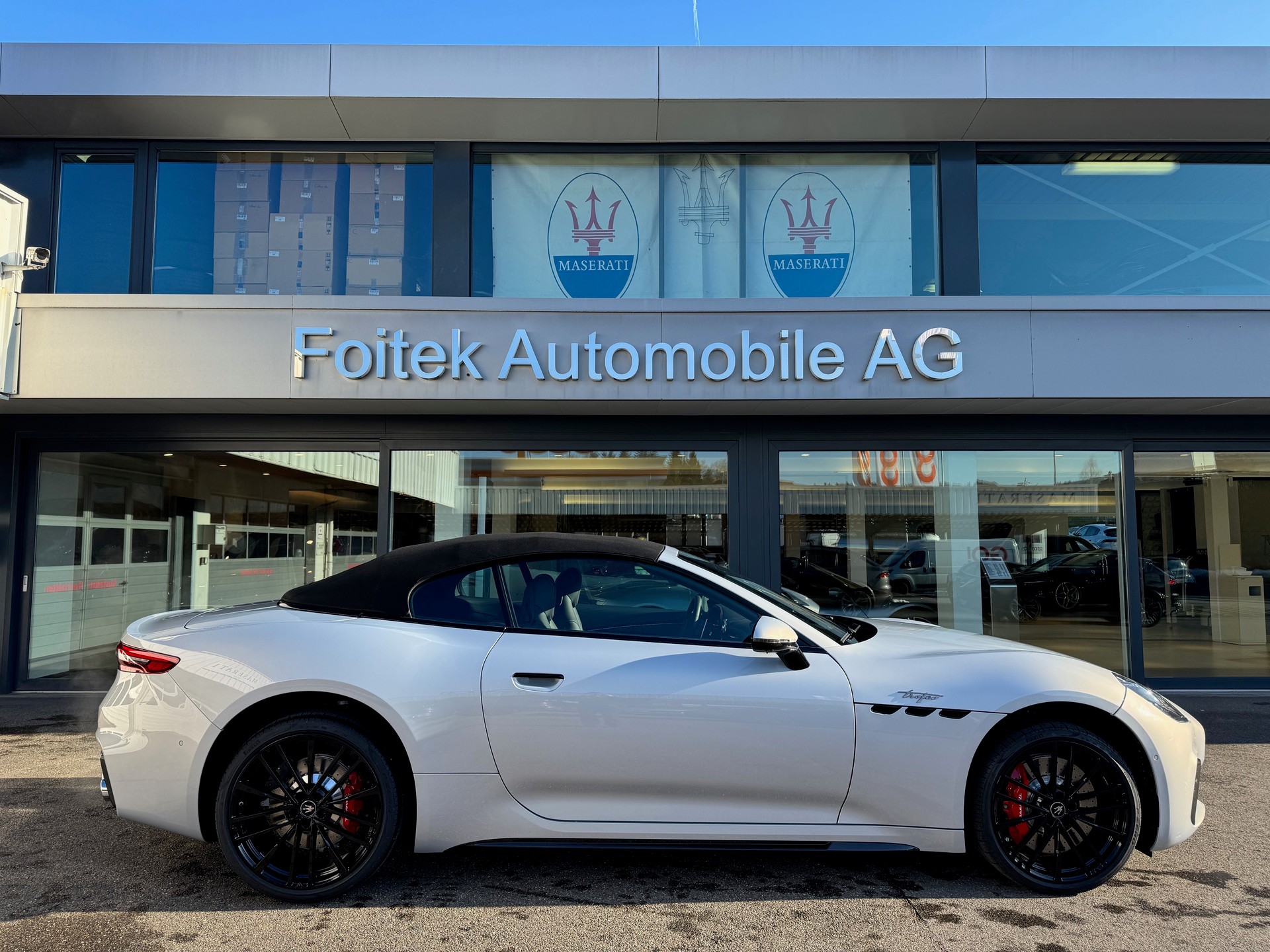 MASERATI GranCabrio Trofeo-image-13