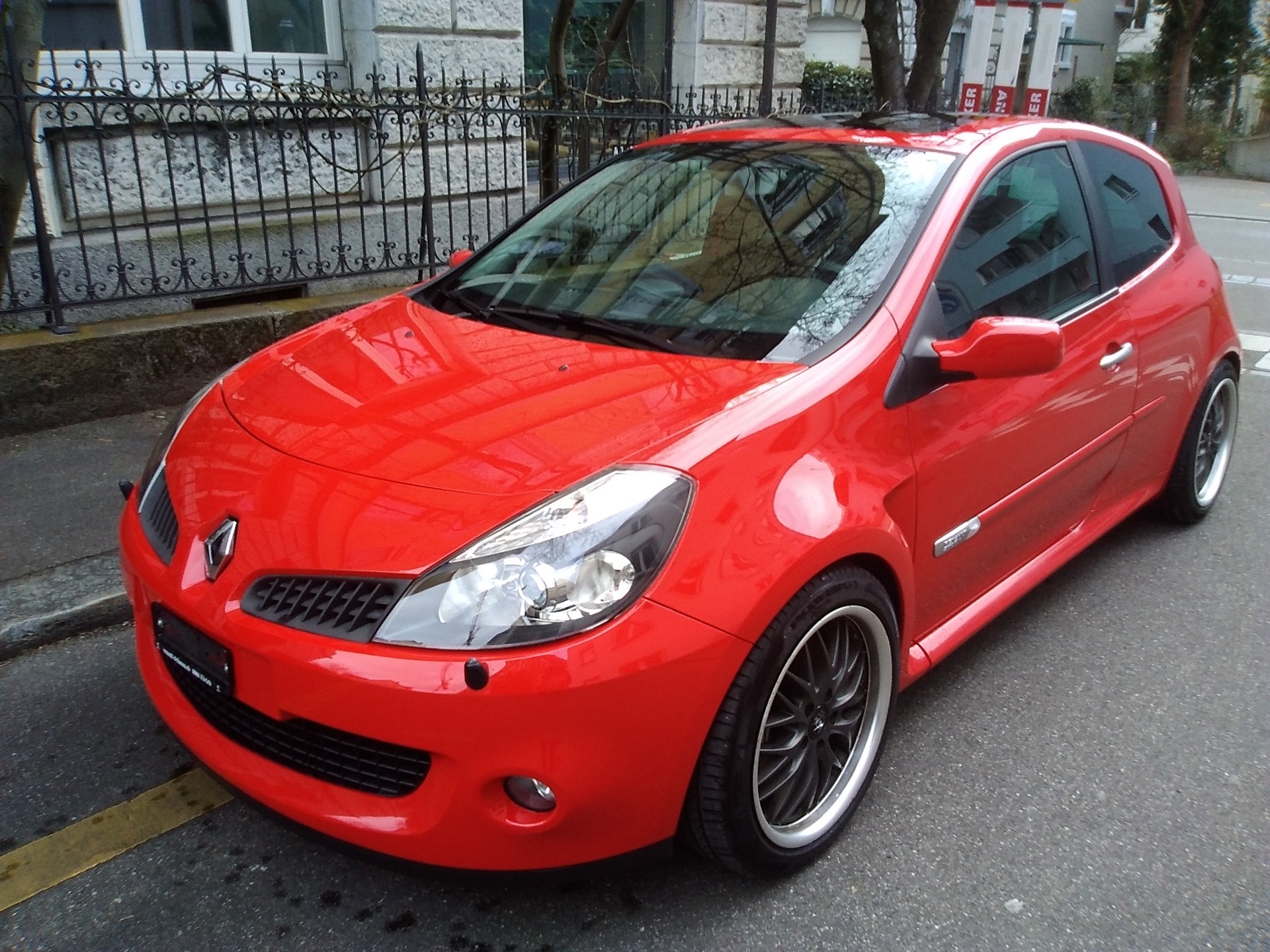 RENAULT Clio 2.0 16V Sport-image-3