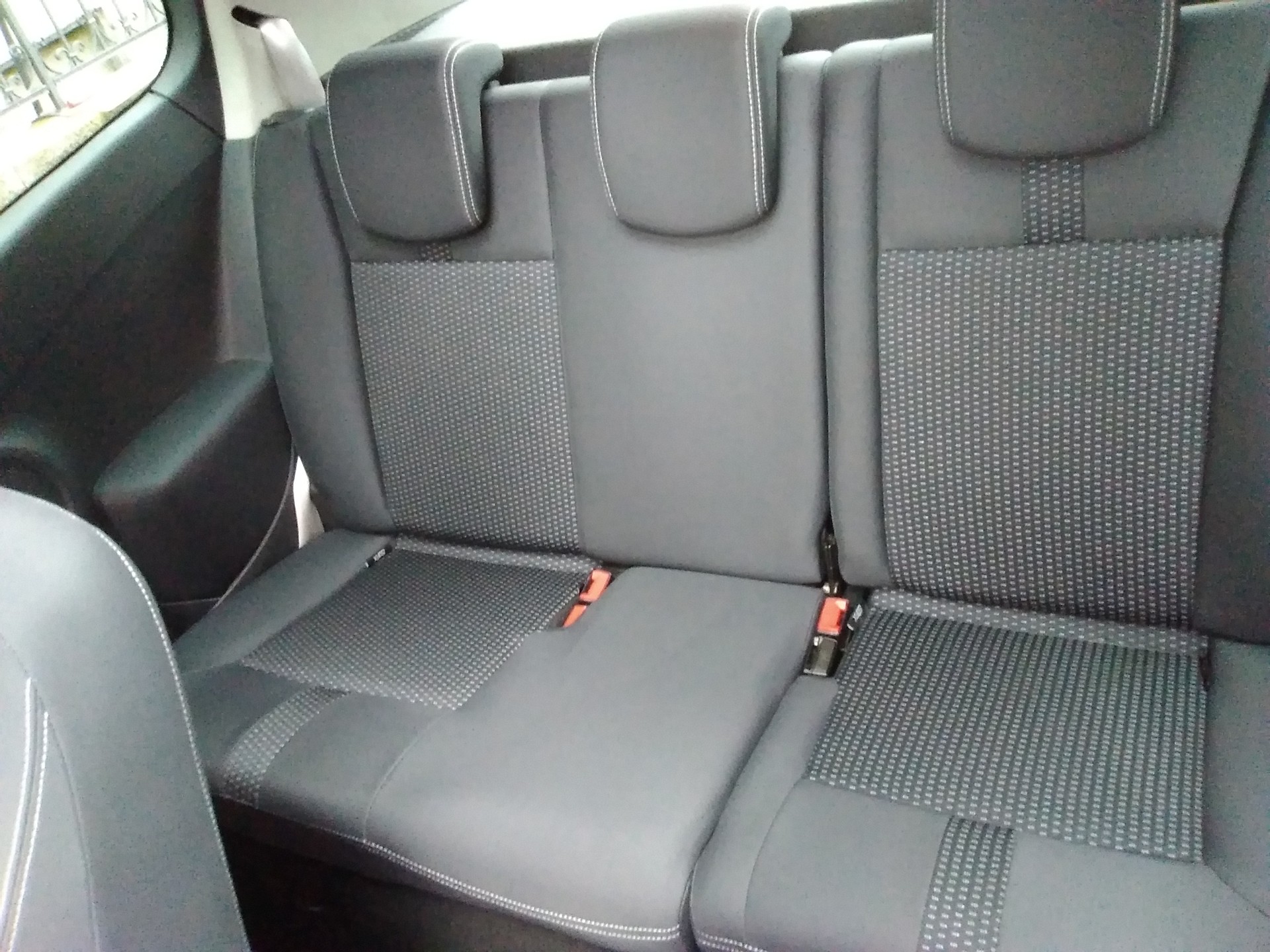 RENAULT Clio 2.0 16V Sport-image-8